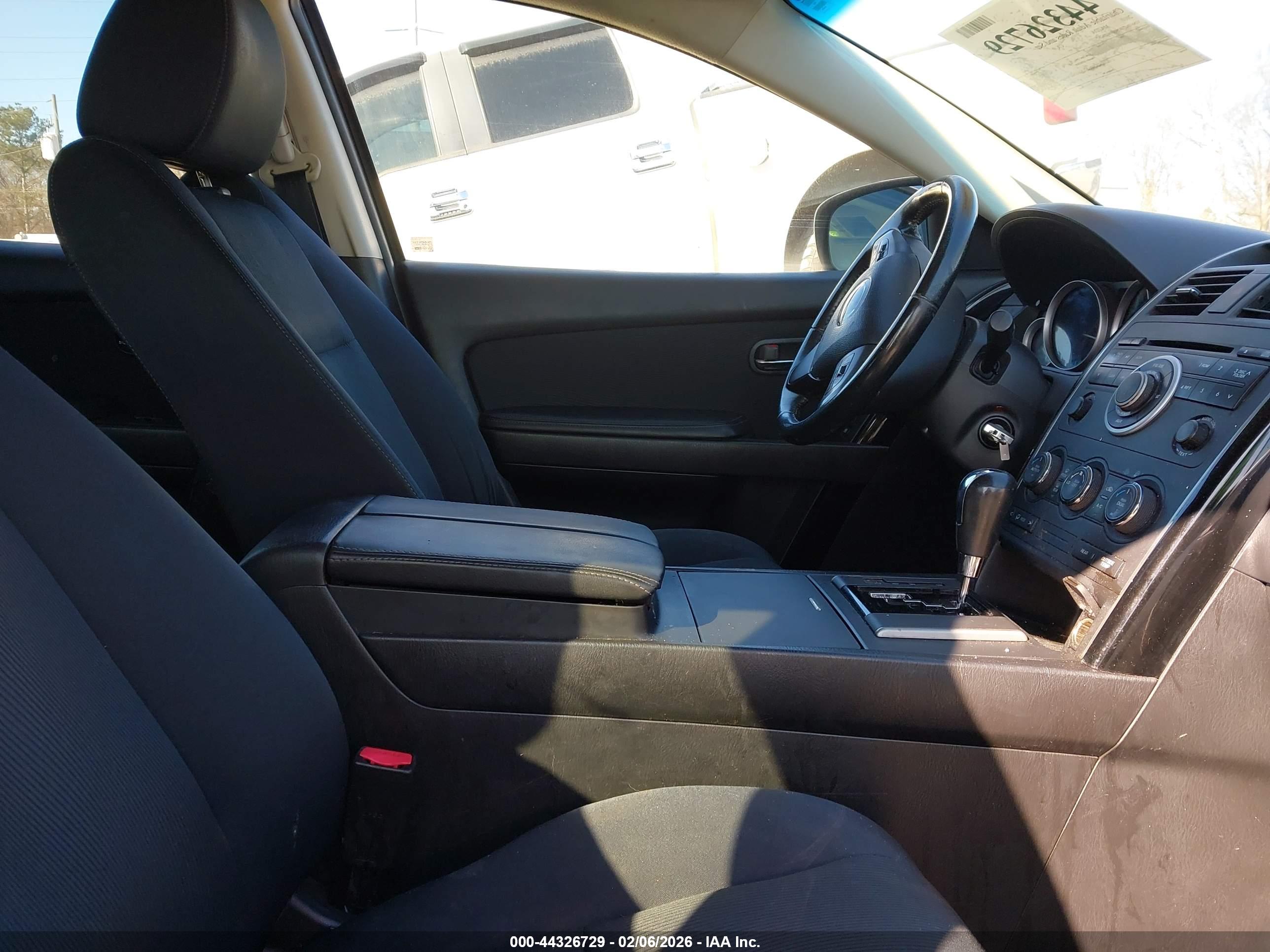 MAZDA CX-9 image 5