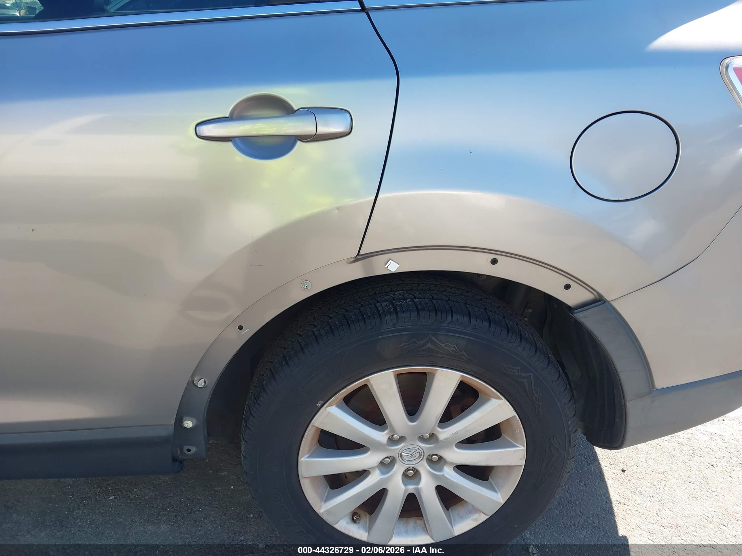 MAZDA CX-9 image 6