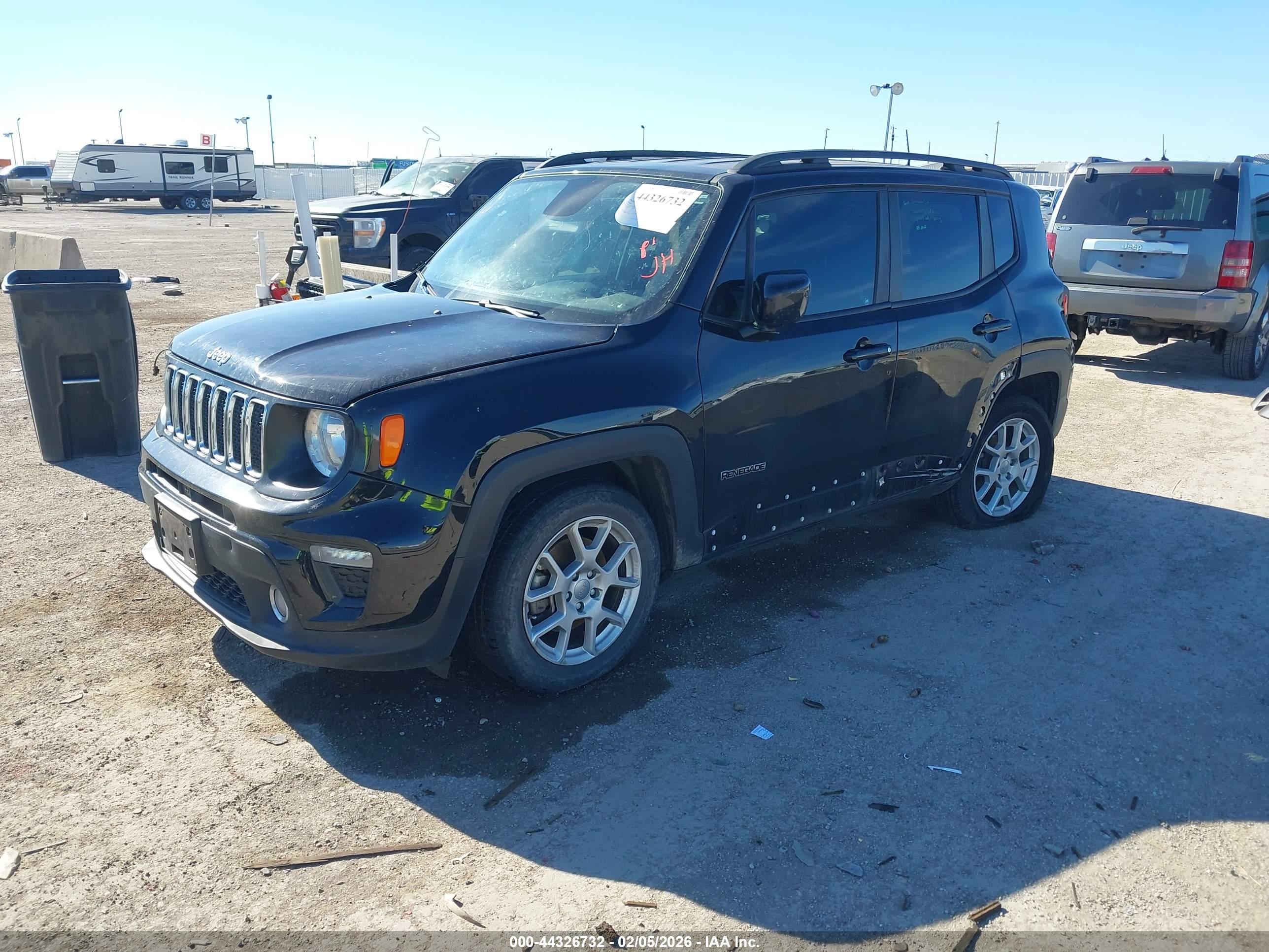 JEEP RENEGADE image 2