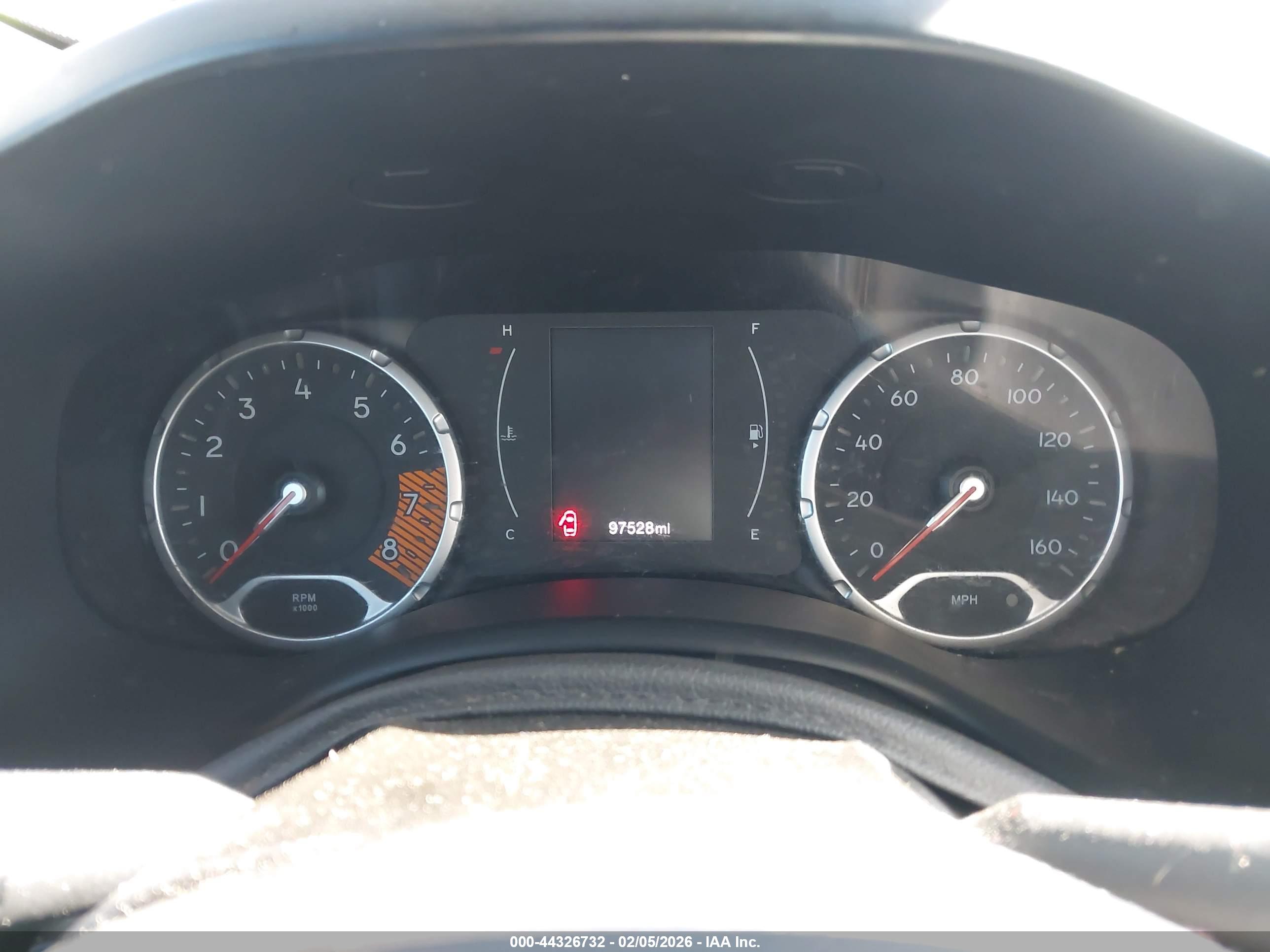 JEEP RENEGADE image 7