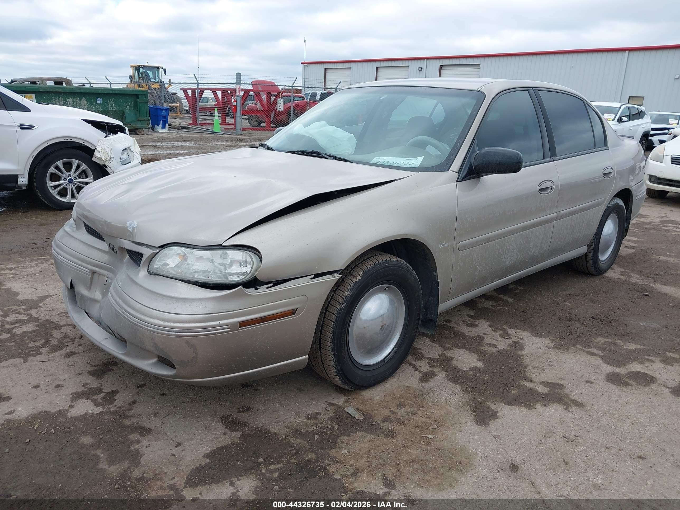 OLDSMOBILE CUTLASS image 2