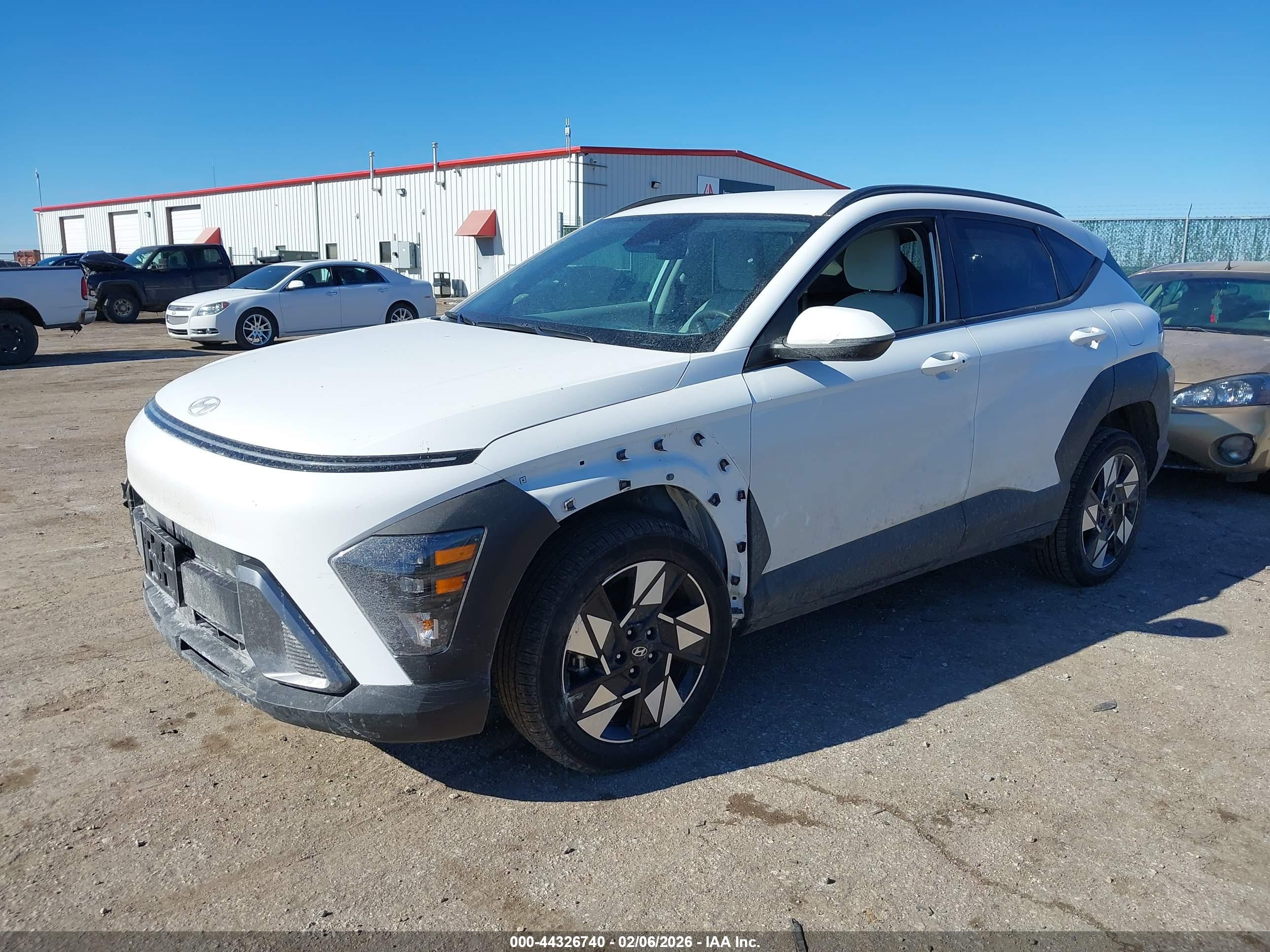 HYUNDAI KONA image 2