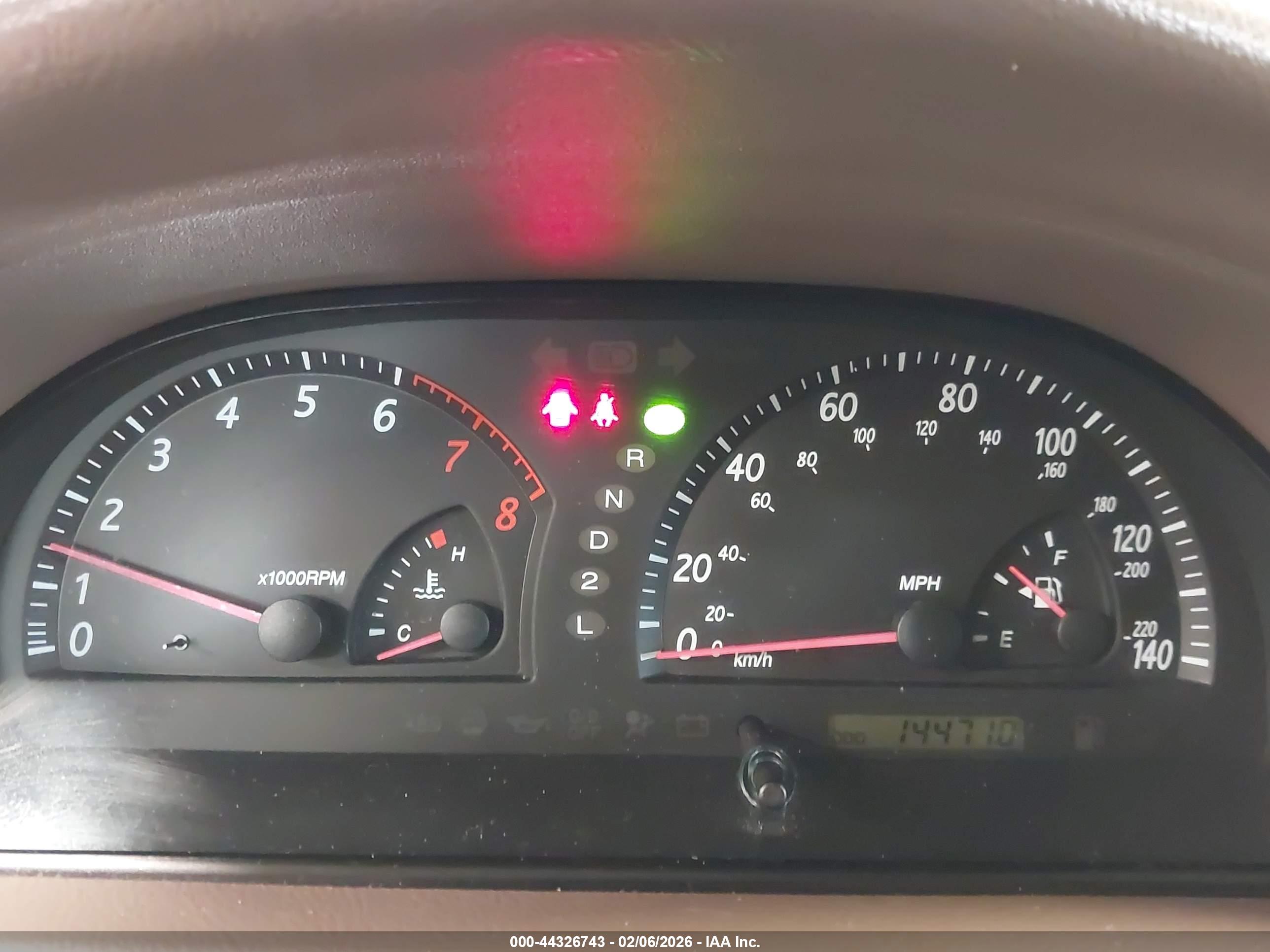 TOYOTA CAMRY image 7