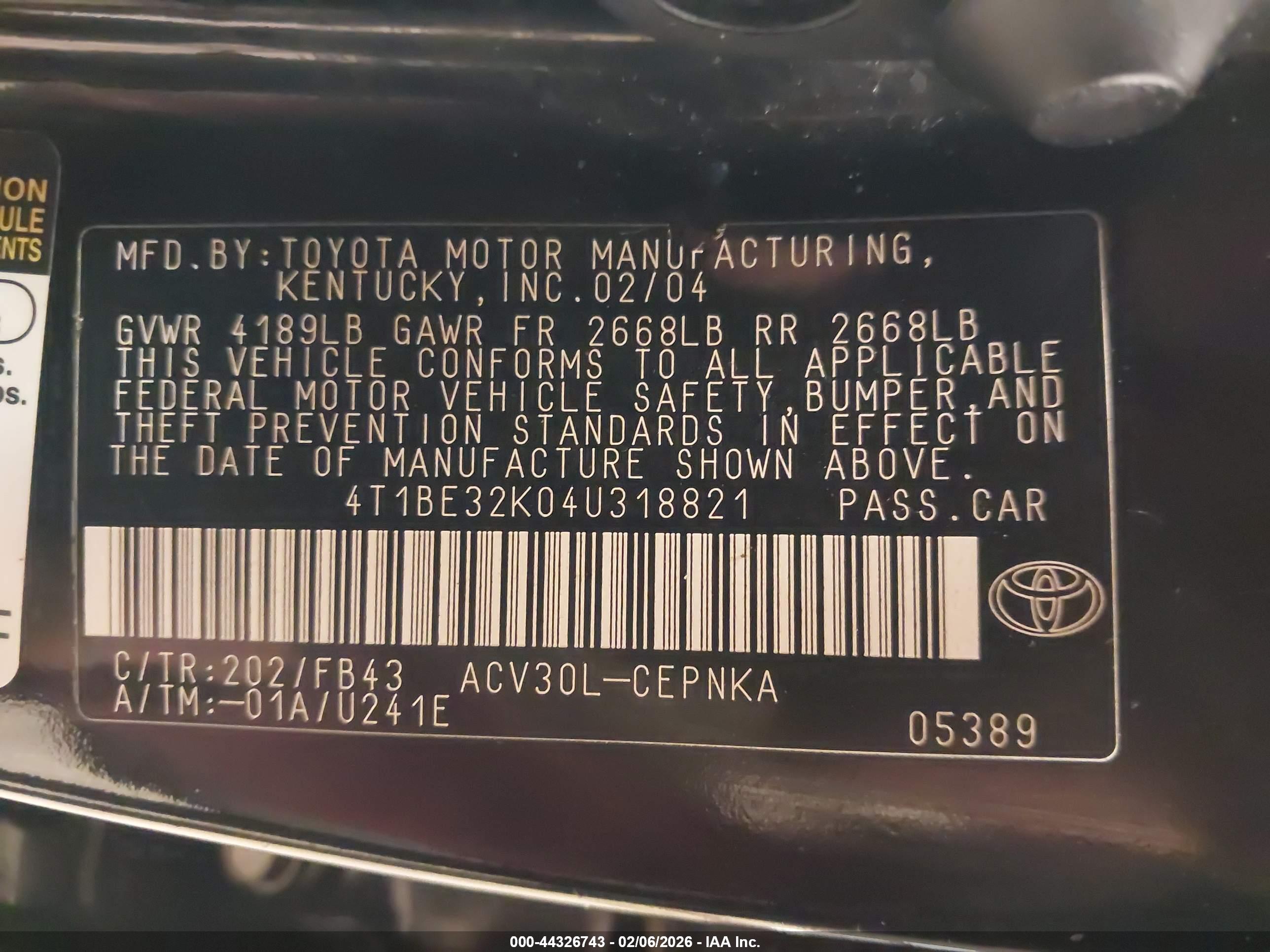 TOYOTA CAMRY image 9