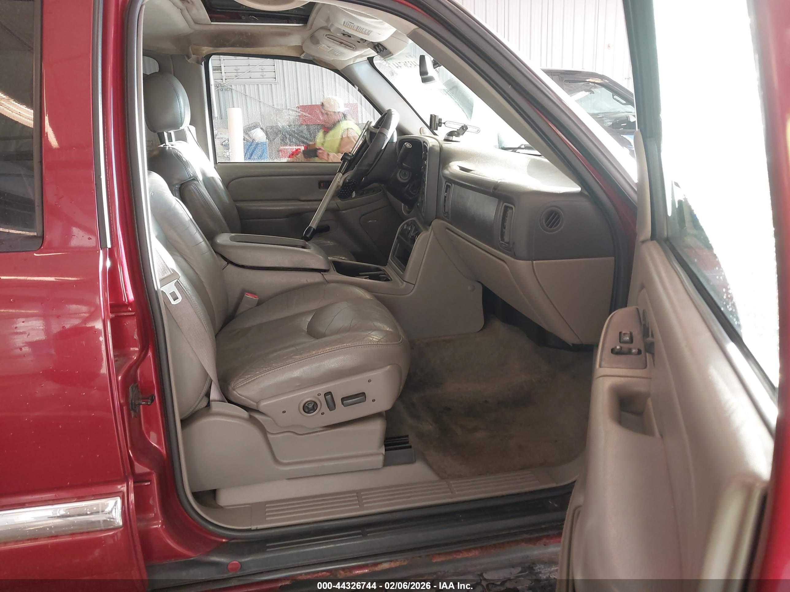 GMC YUKON image 5