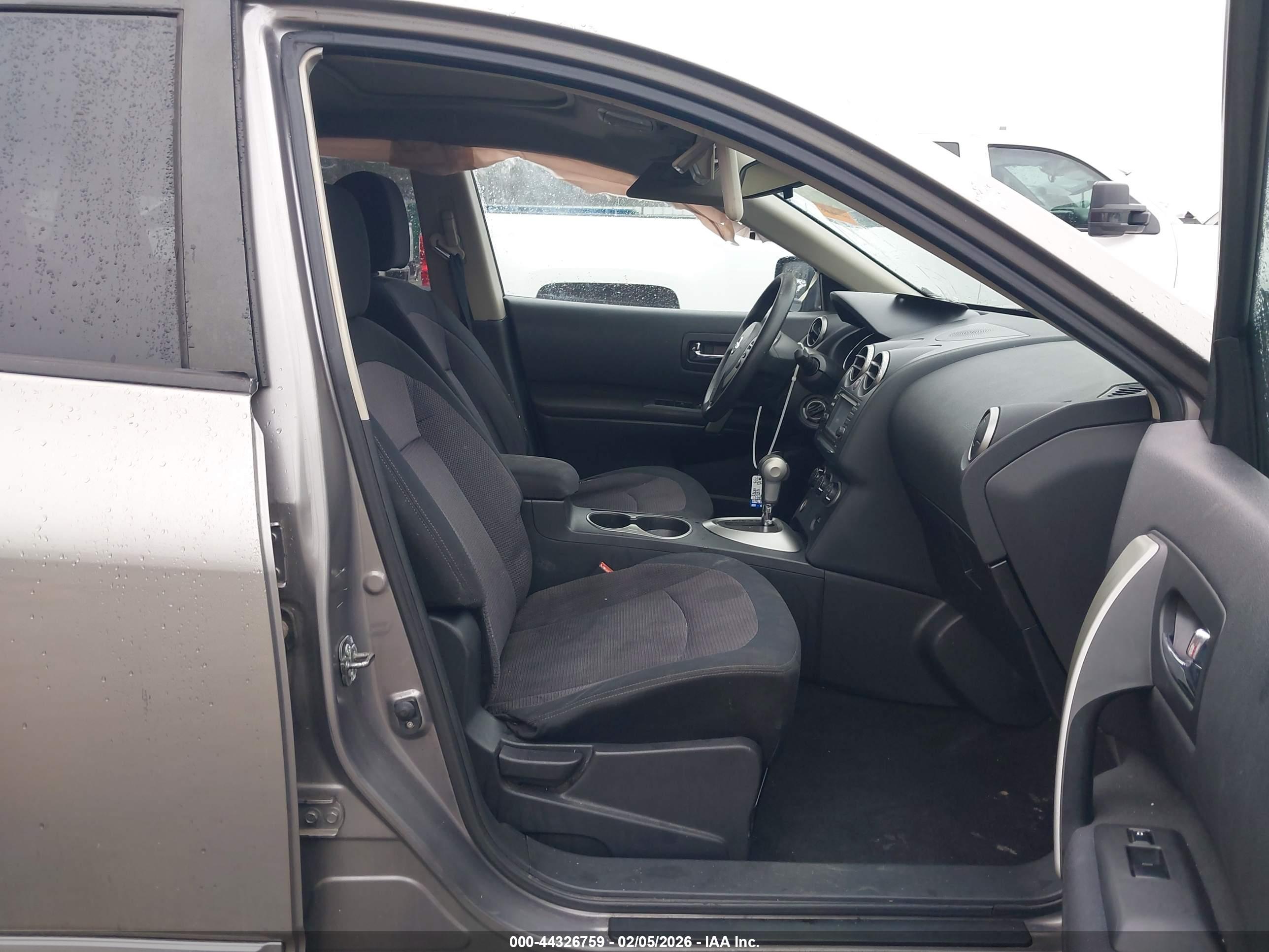 NISSAN ROGUE image 5