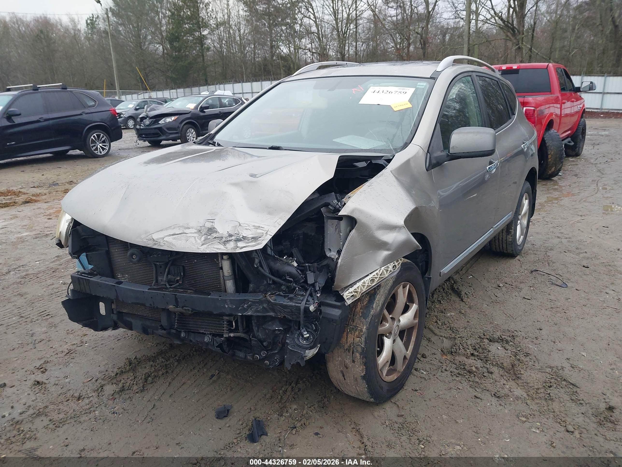 NISSAN ROGUE image 6
