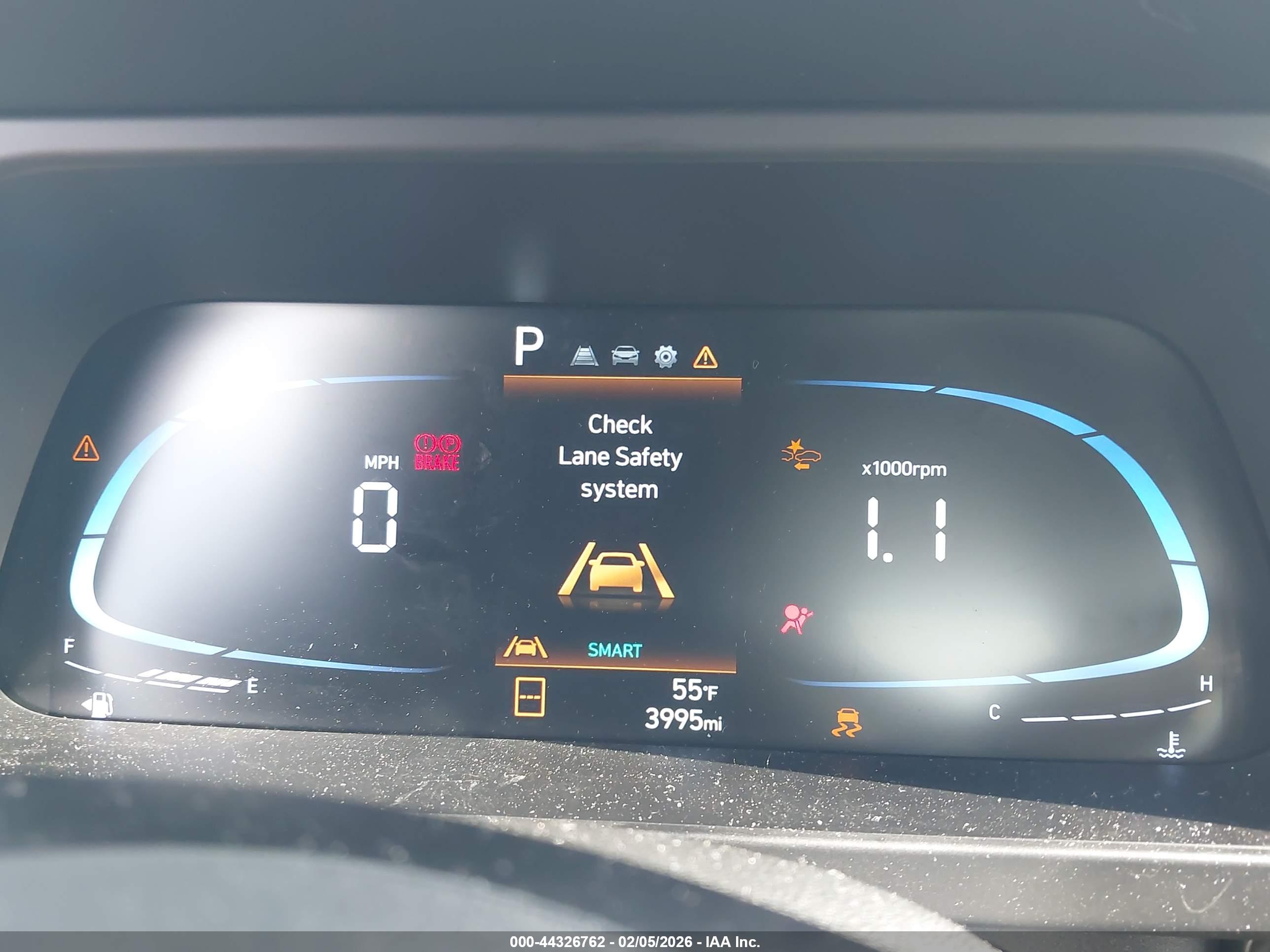 HYUNDAI ELANTRA image 7