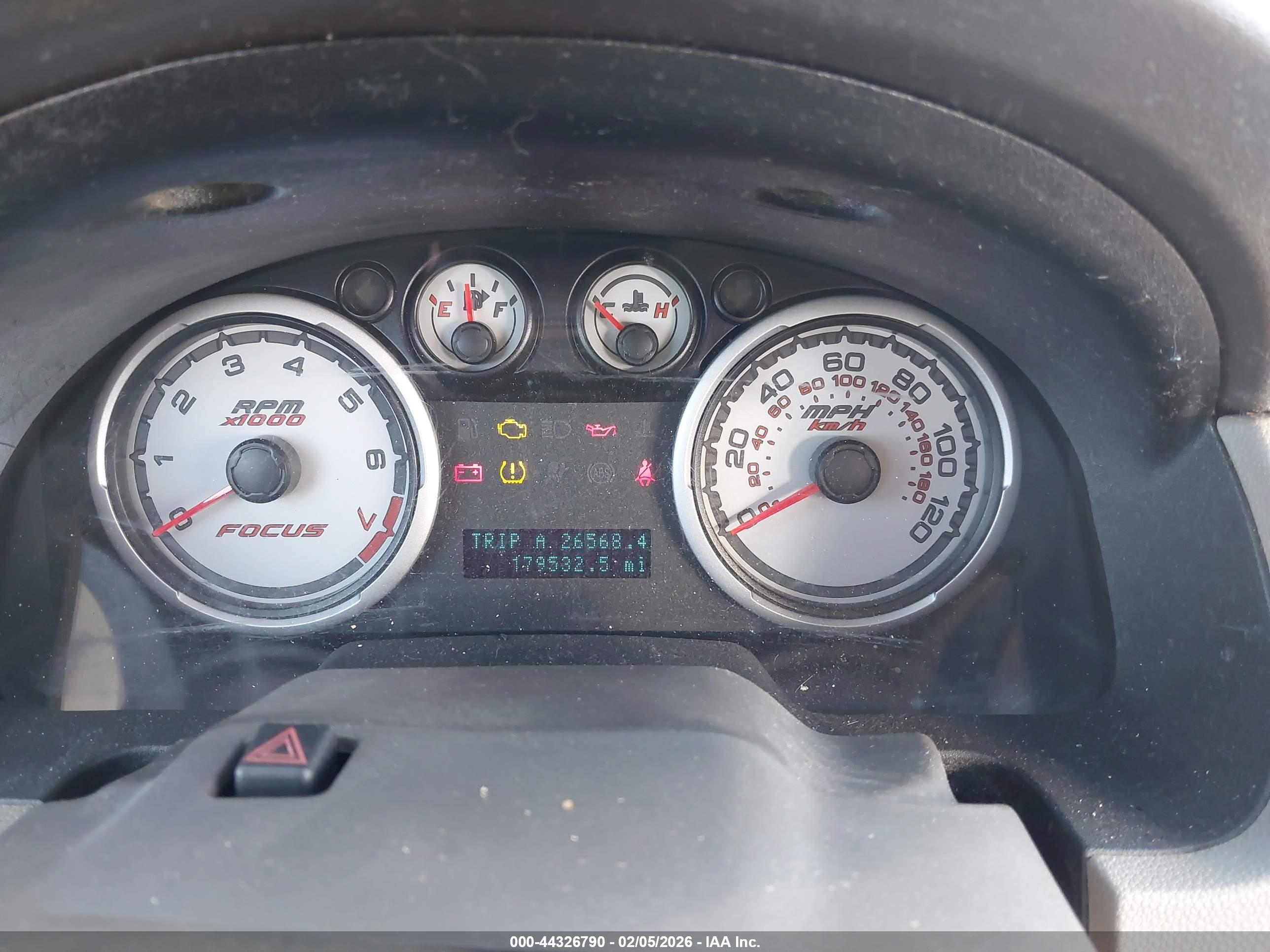 FORD FOCUS image 7