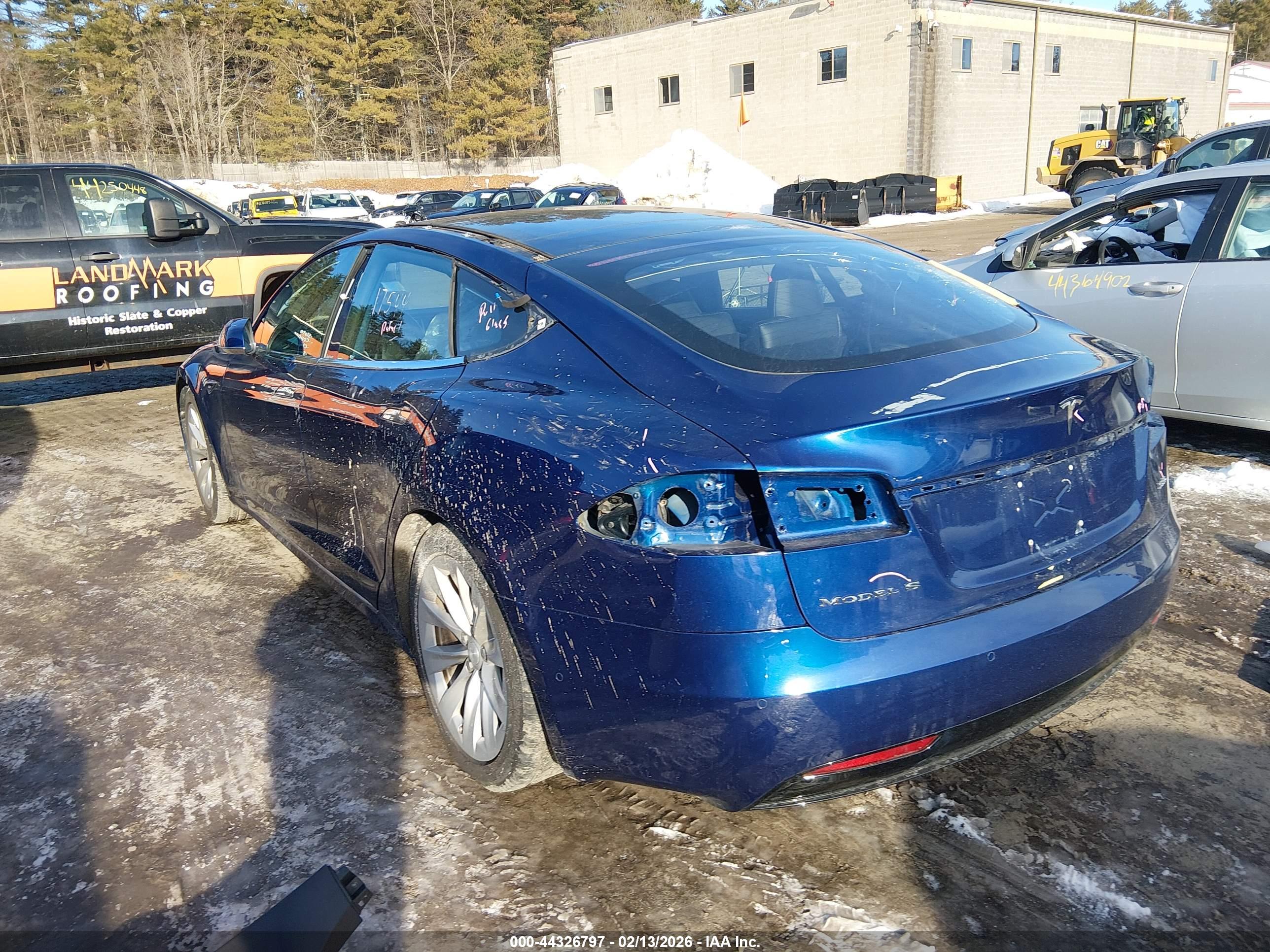 TESLA MODEL image 3