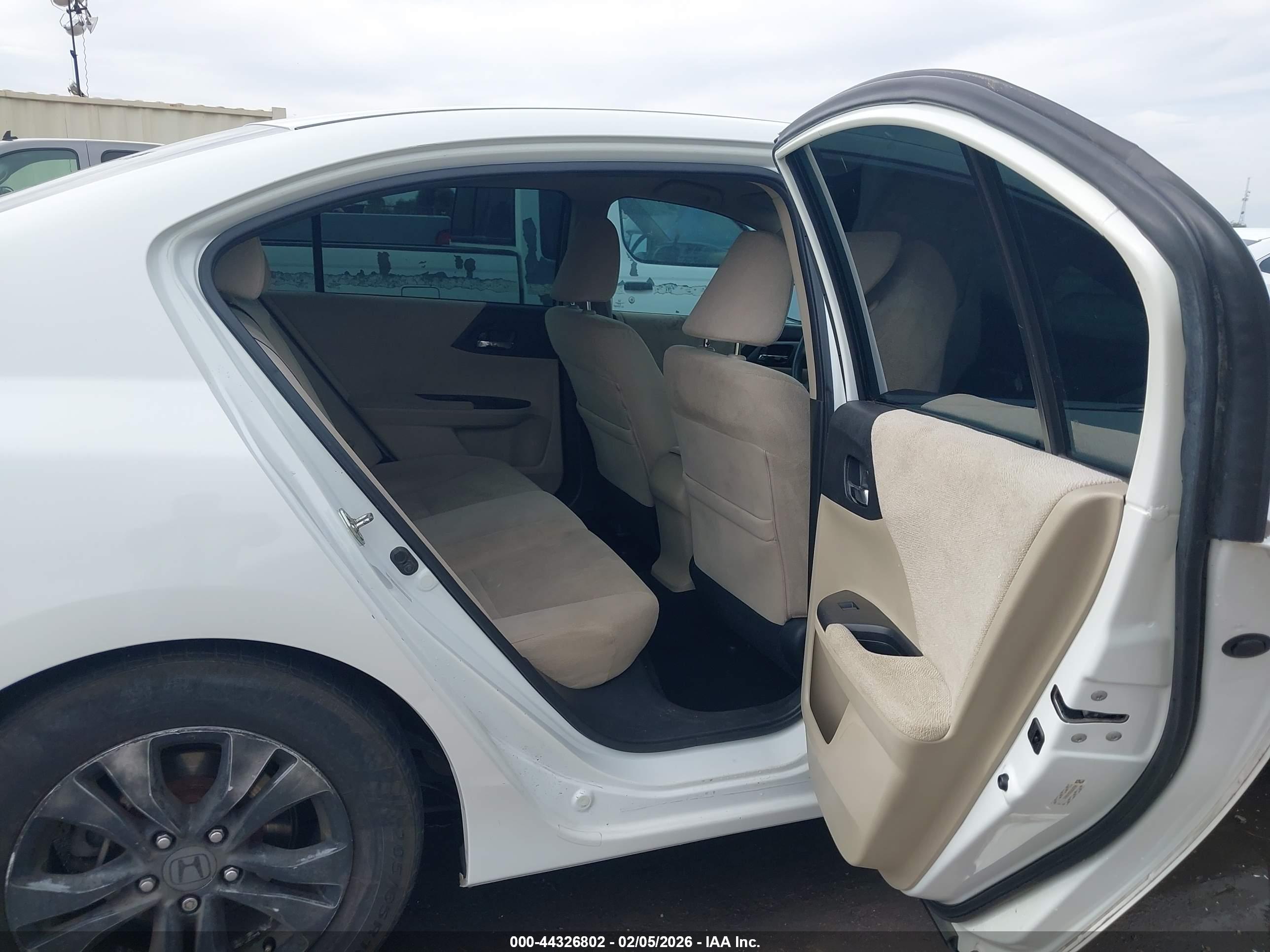 HONDA ACCORD image 8