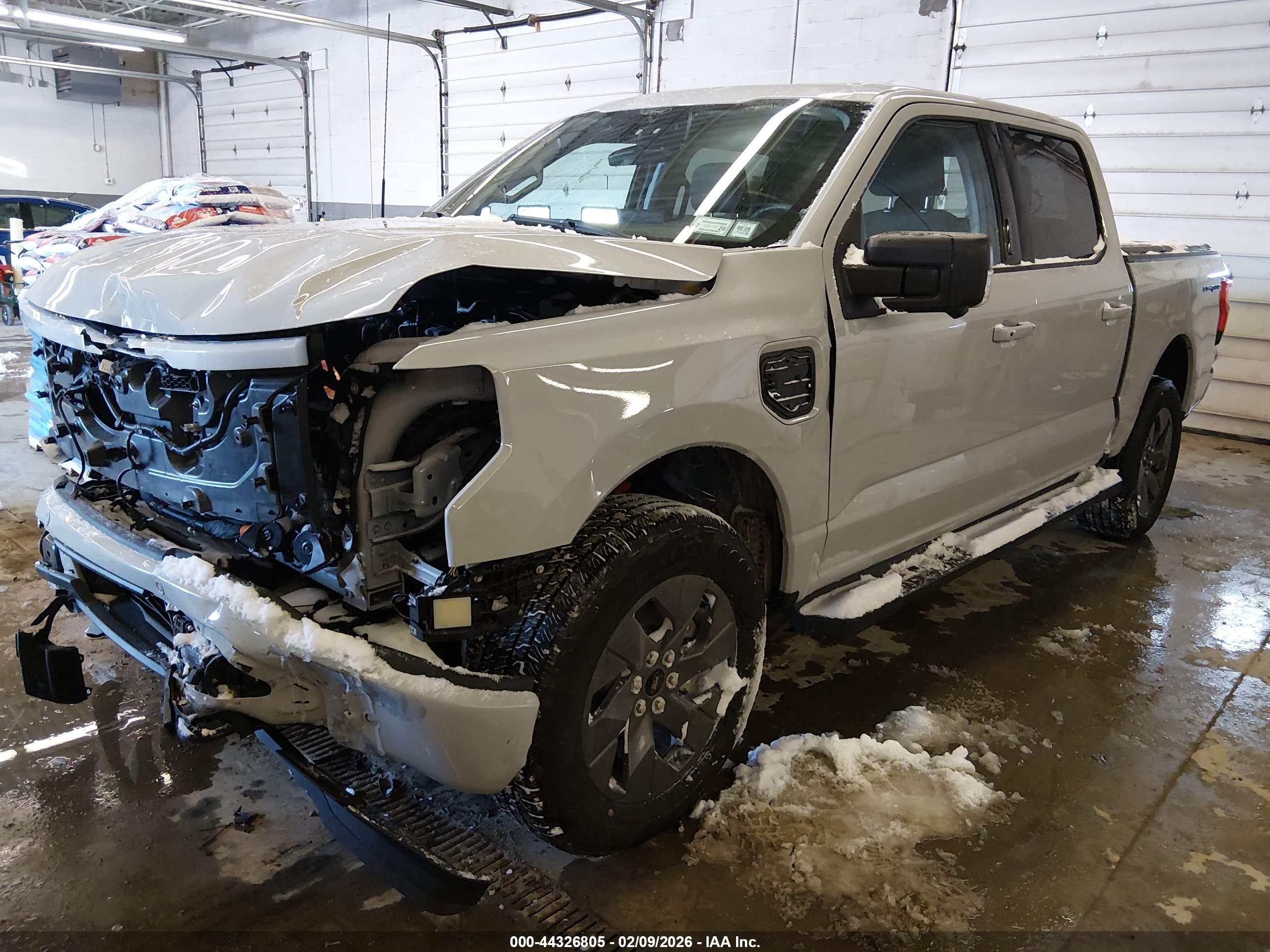 FORD F-150 image 2