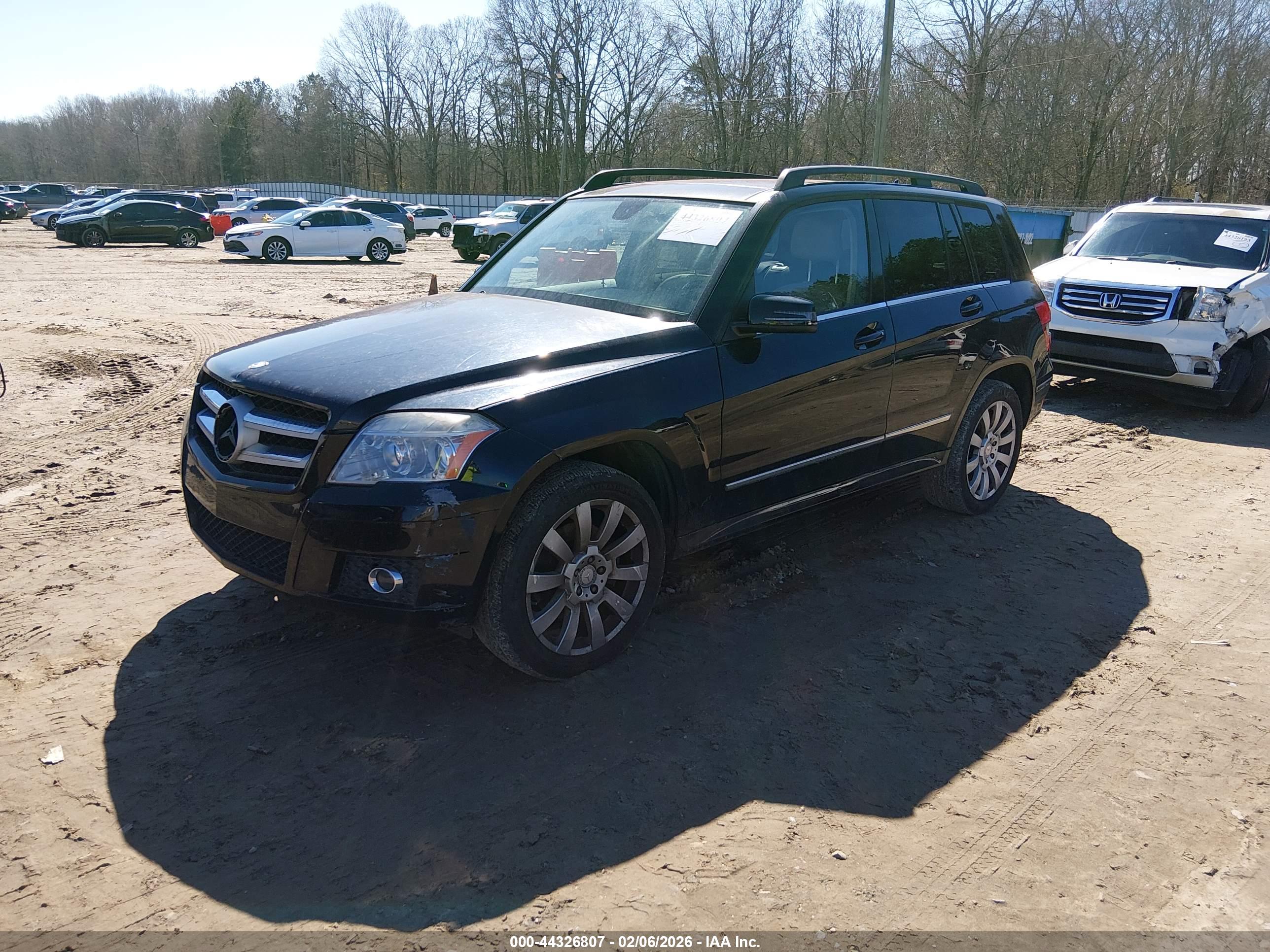 MERCEDES-BENZ GLK image 2