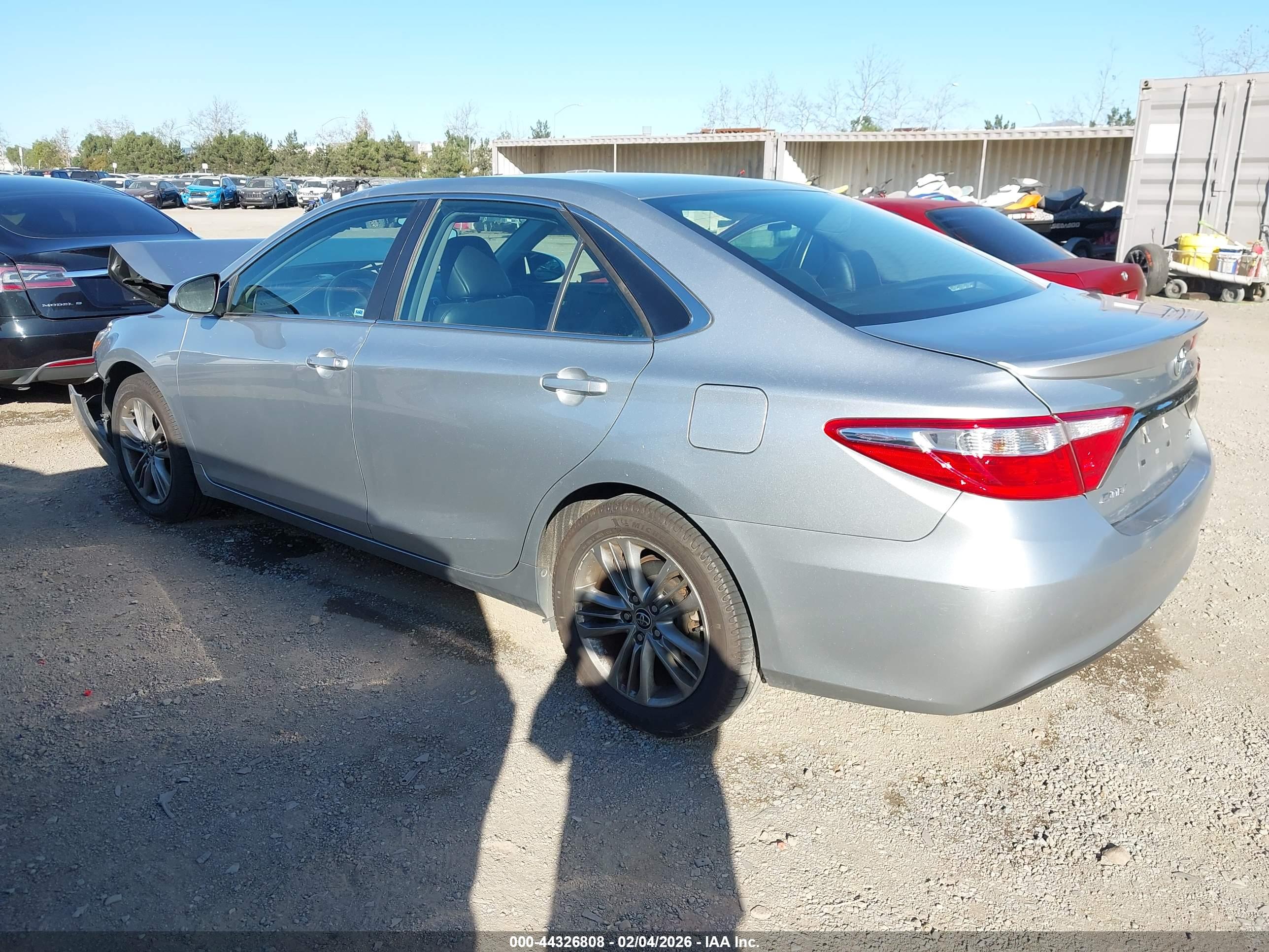 TOYOTA CAMRY image 3