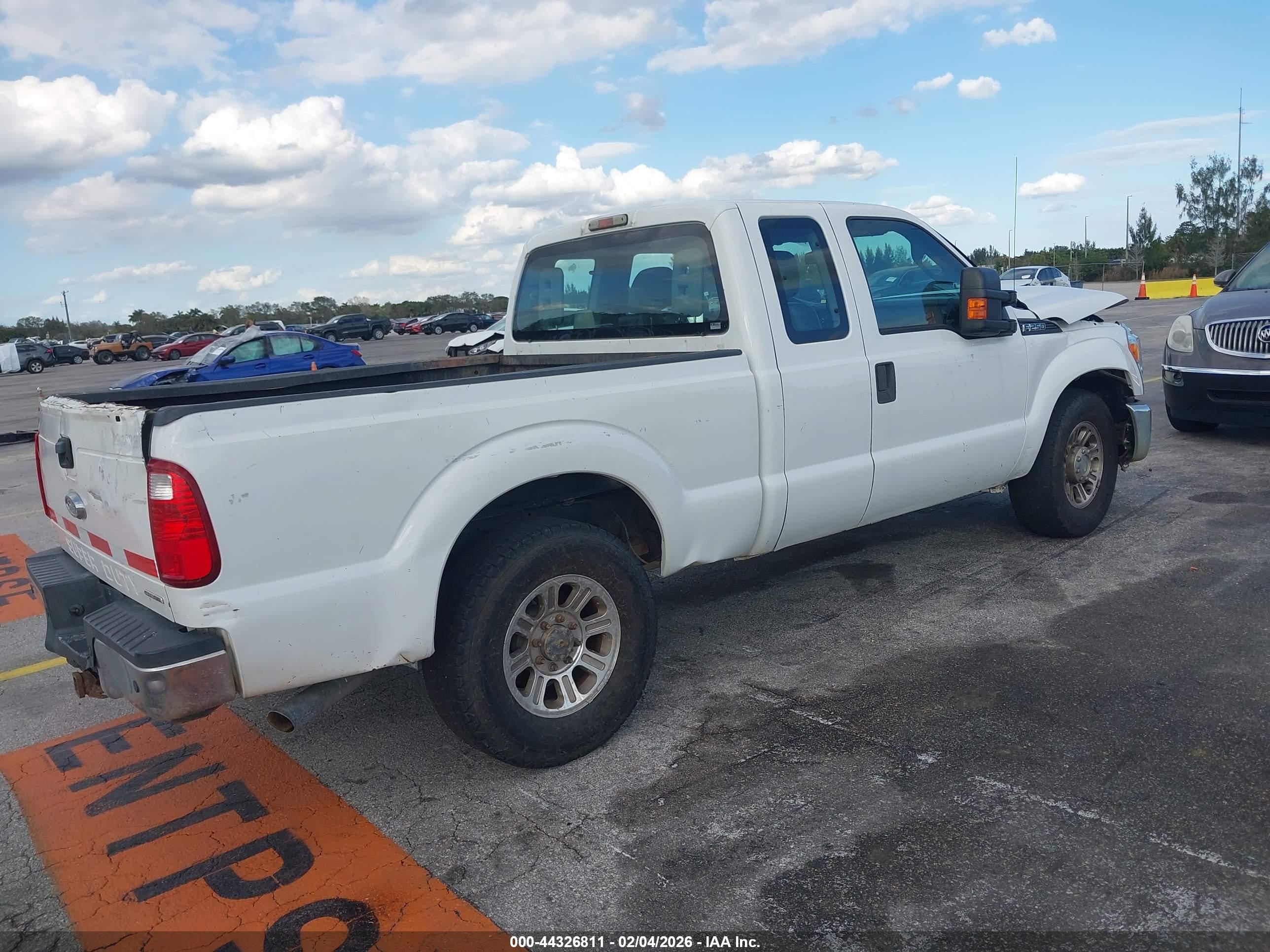 FORD F-250 image 4