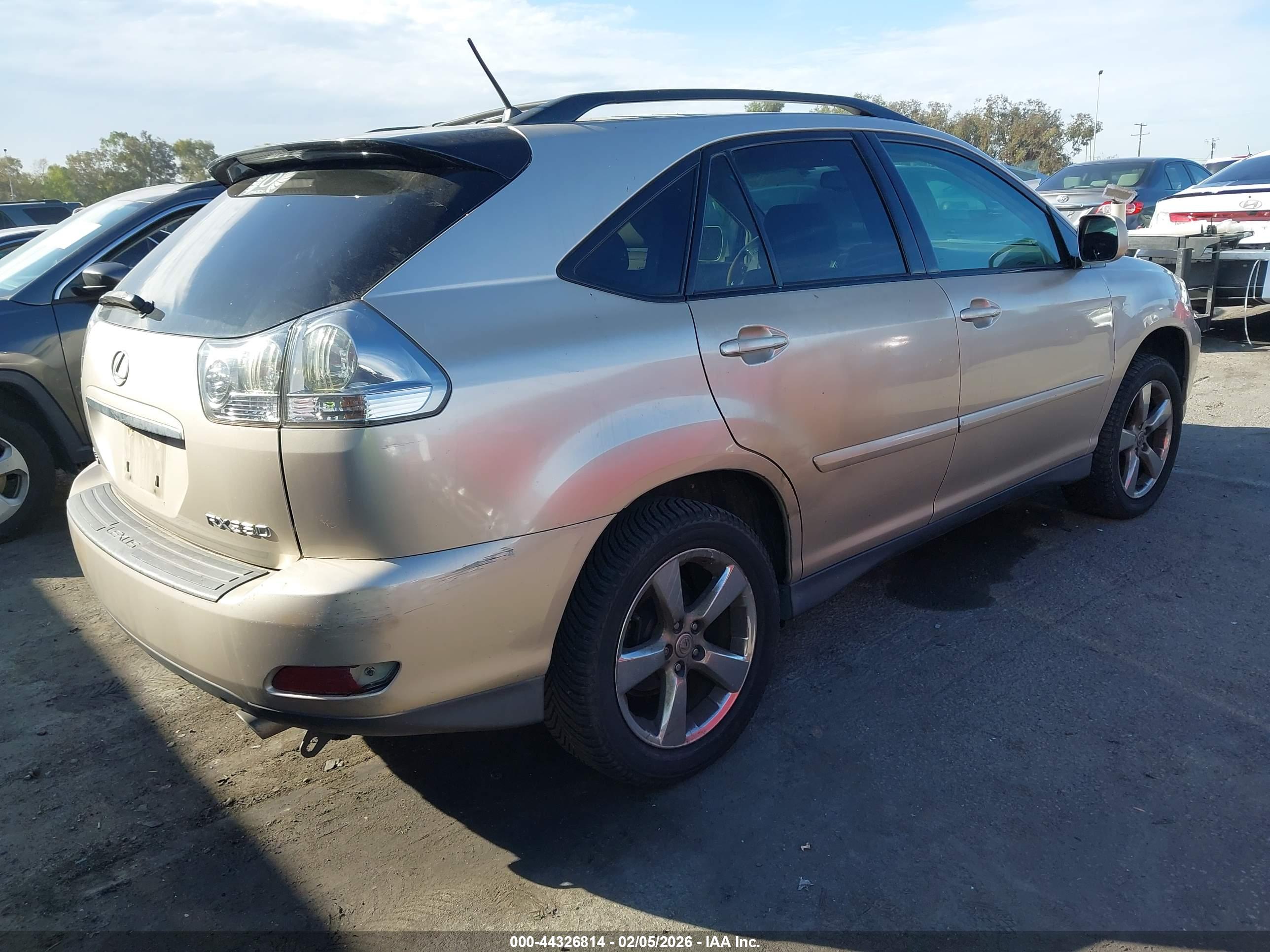LEXUS RX image 4