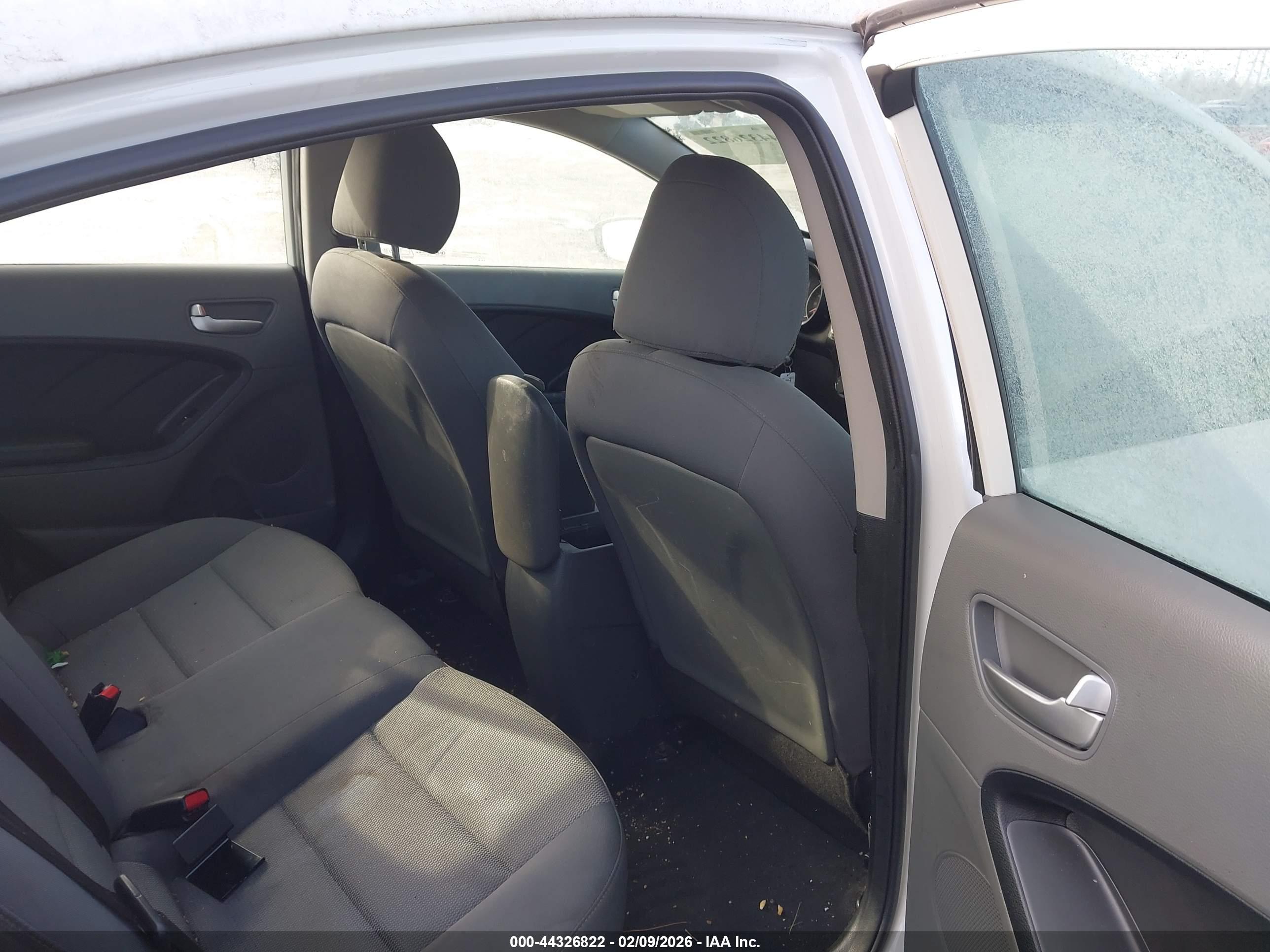 KIA FORTE image 8