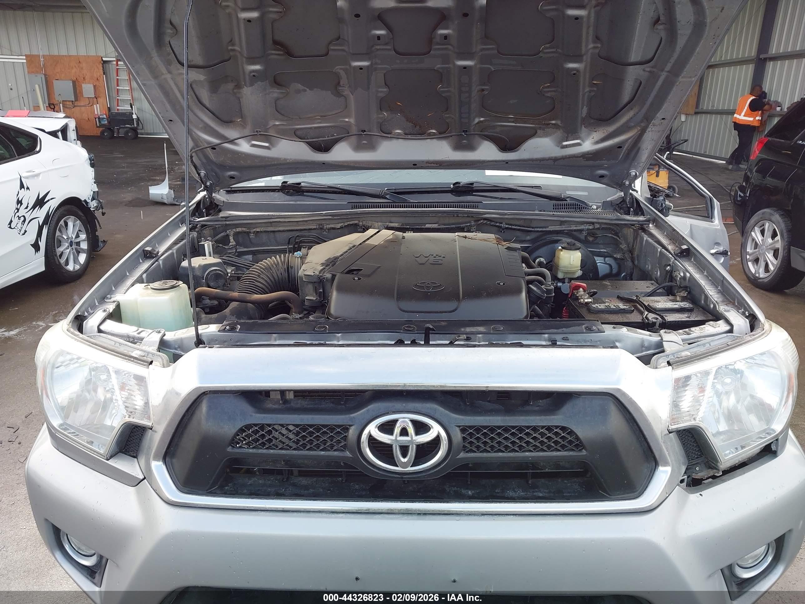 TOYOTA TACOMA image 10