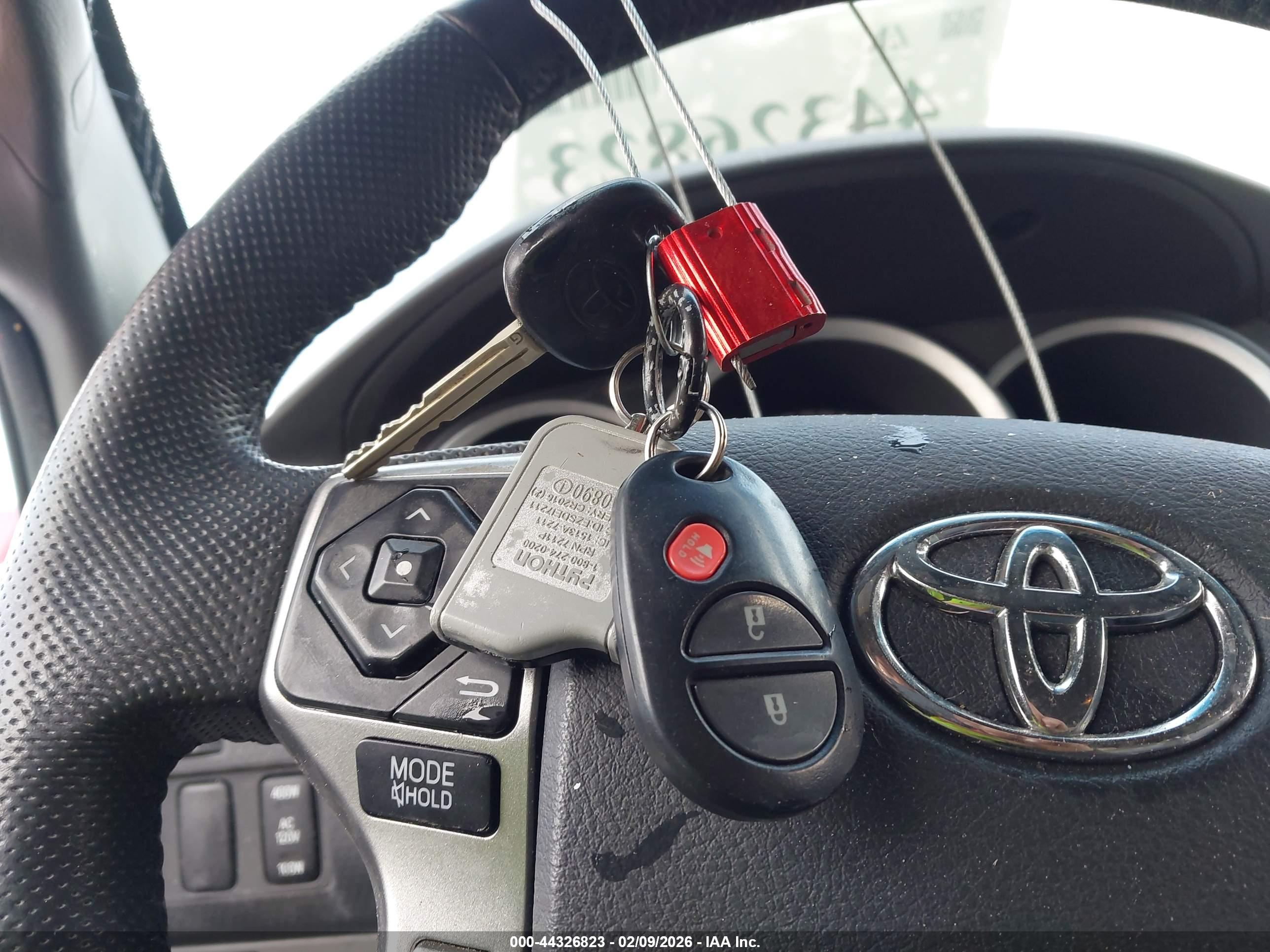 TOYOTA TACOMA image 11