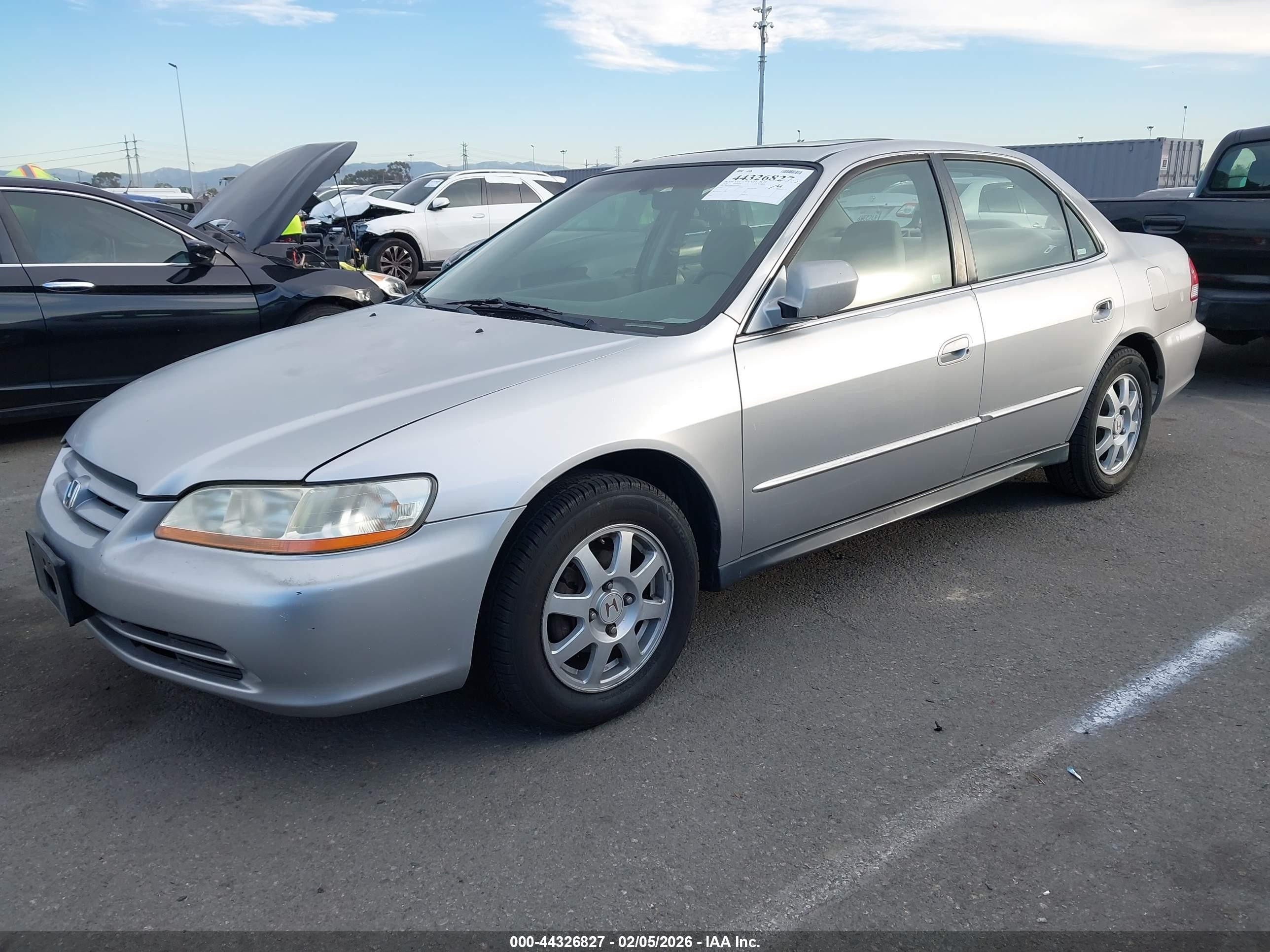 HONDA ACCORD image 2