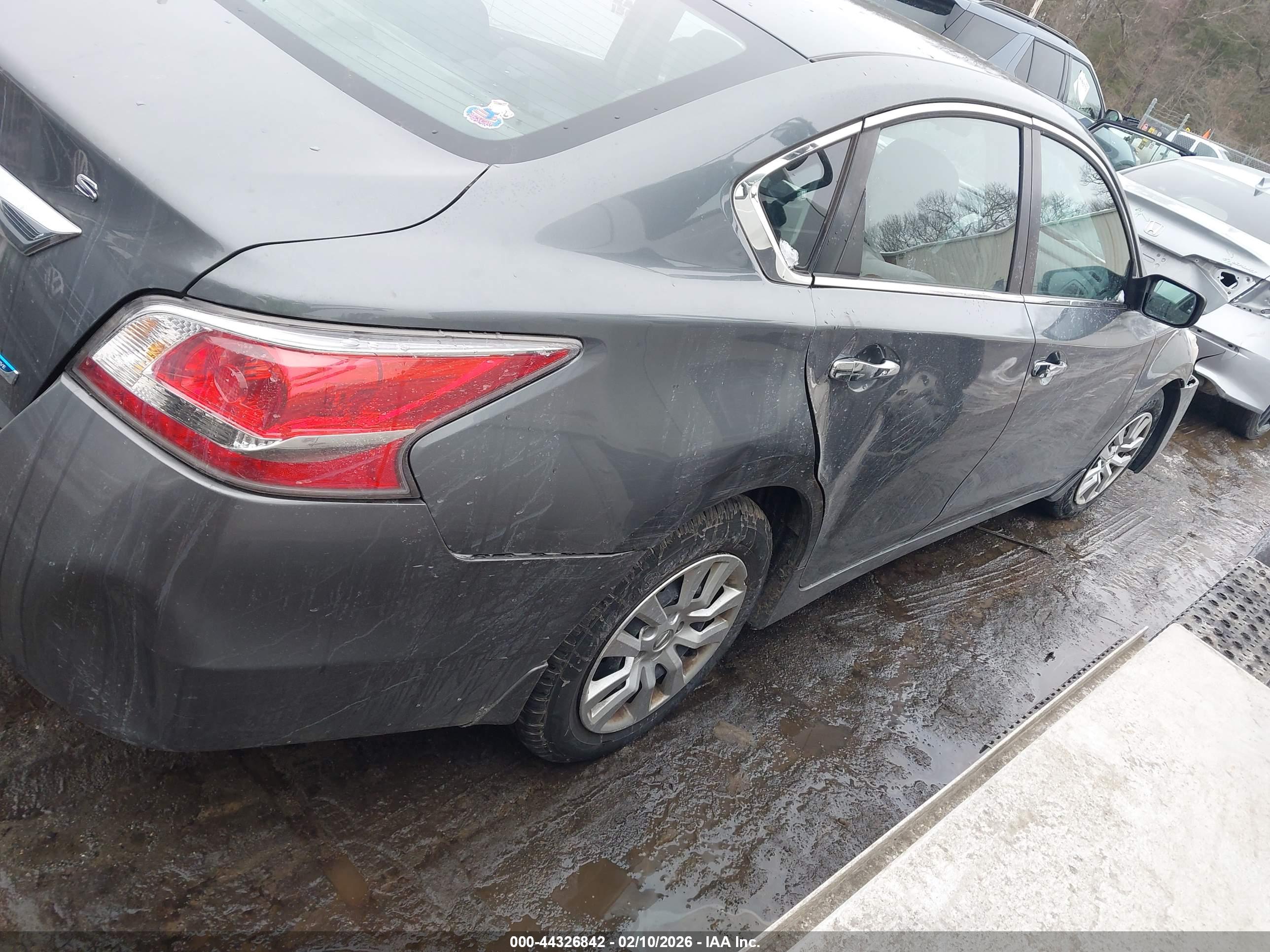 NISSAN ALTIMA image 4