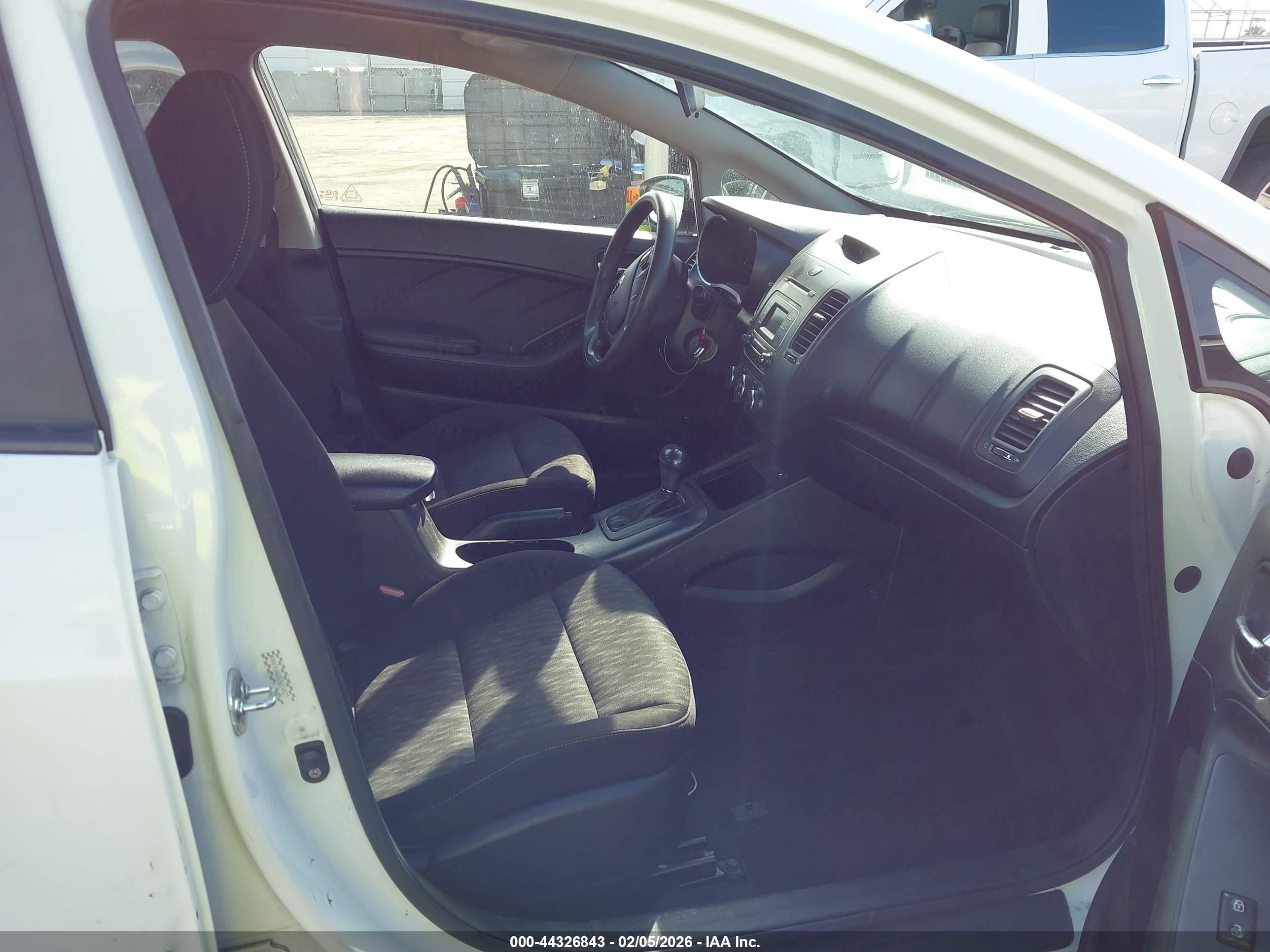 KIA FORTE image 5