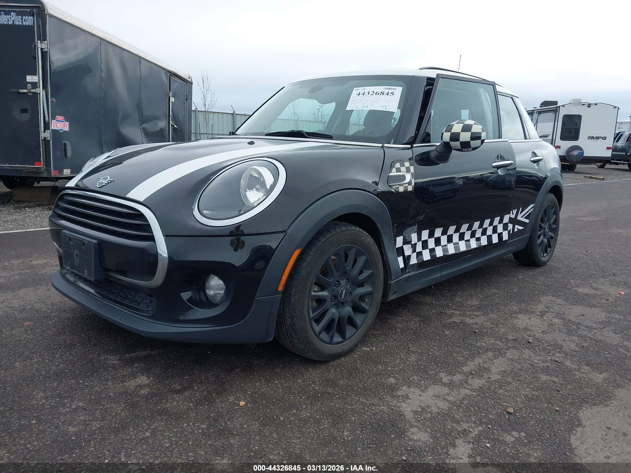MINI HARDTOP image 2