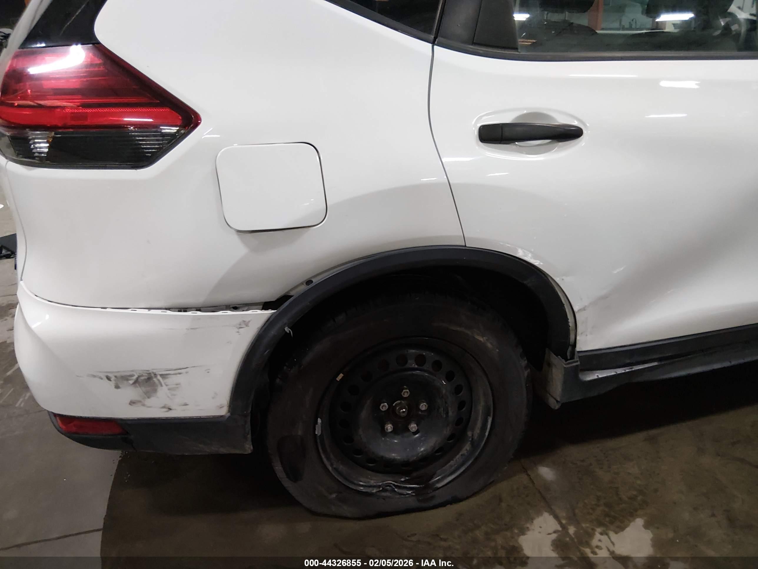 NISSAN ROGUE image 6