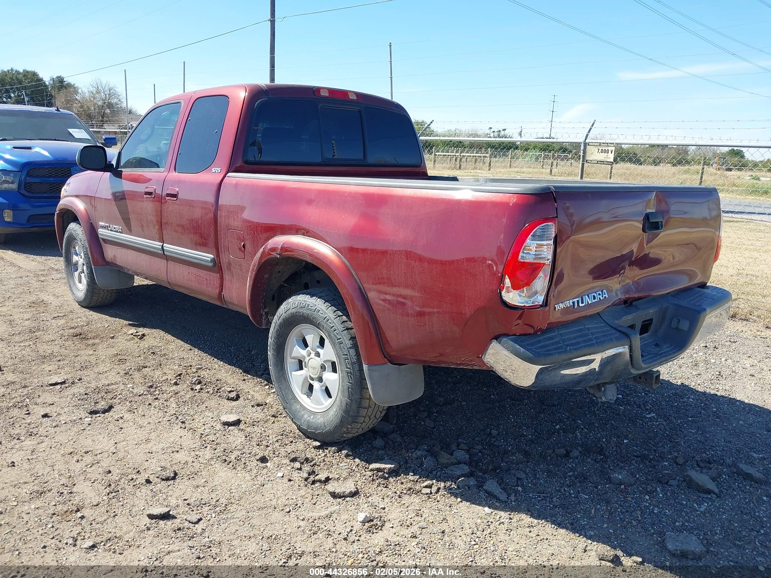 TOYOTA TUNDRA image 3