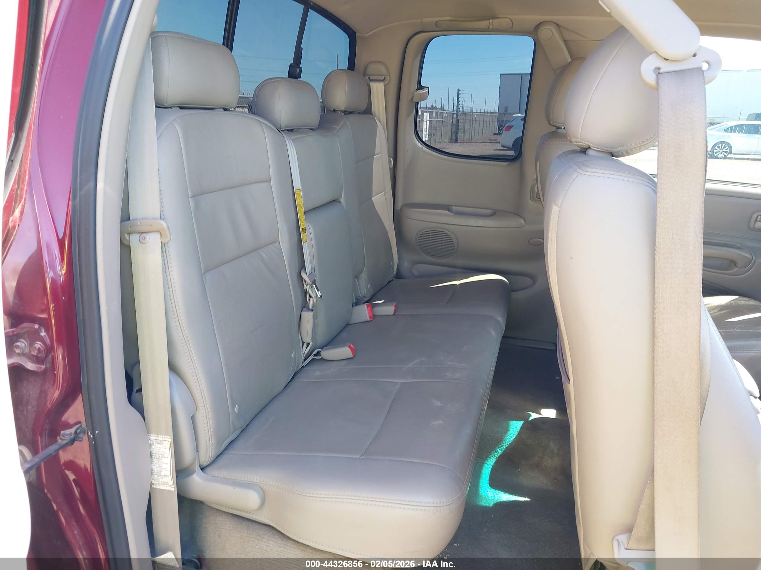 TOYOTA TUNDRA image 8