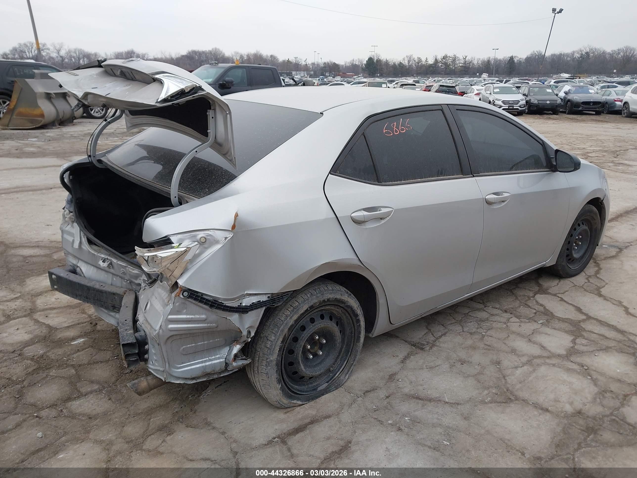 TOYOTA COROLLA image 4