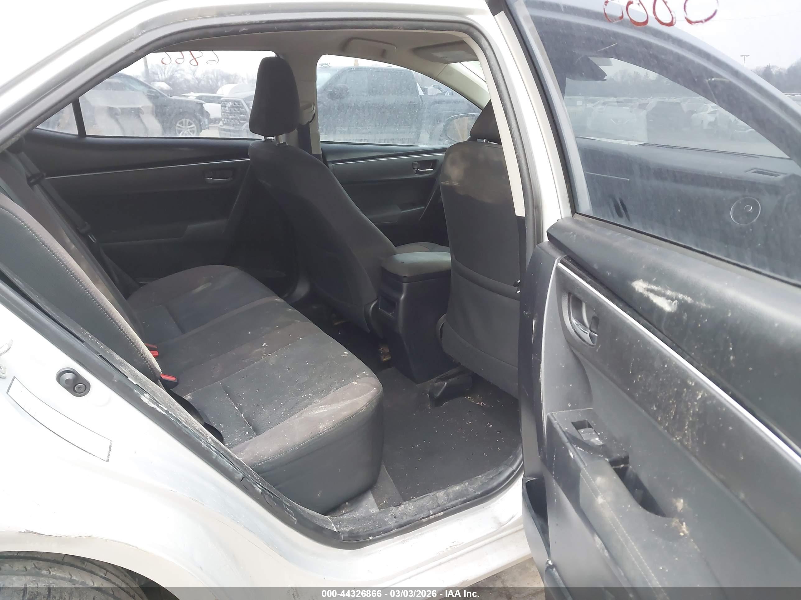TOYOTA COROLLA image 8