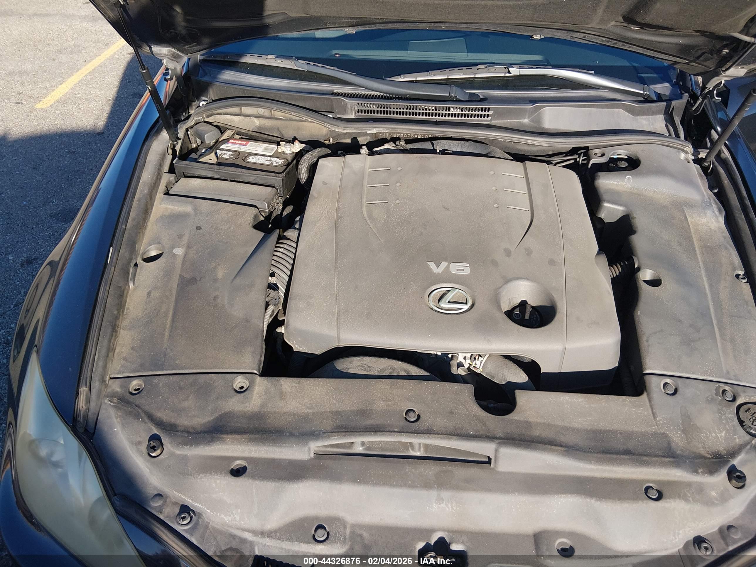 LEXUS IS image 10