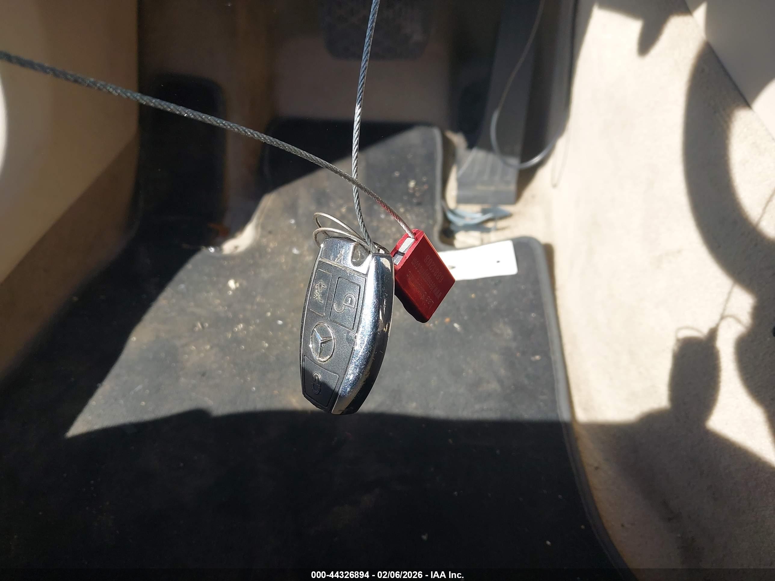 MERCEDES-BENZ C image 11