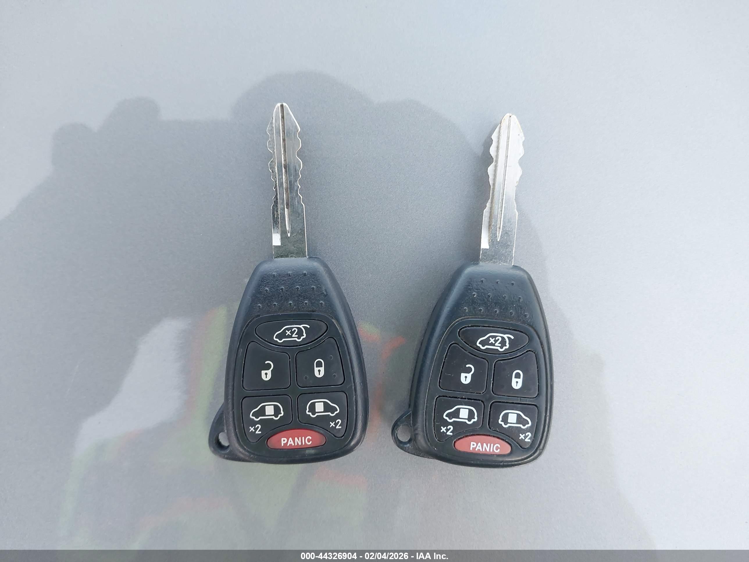 CHRYSLER TOWN image 11