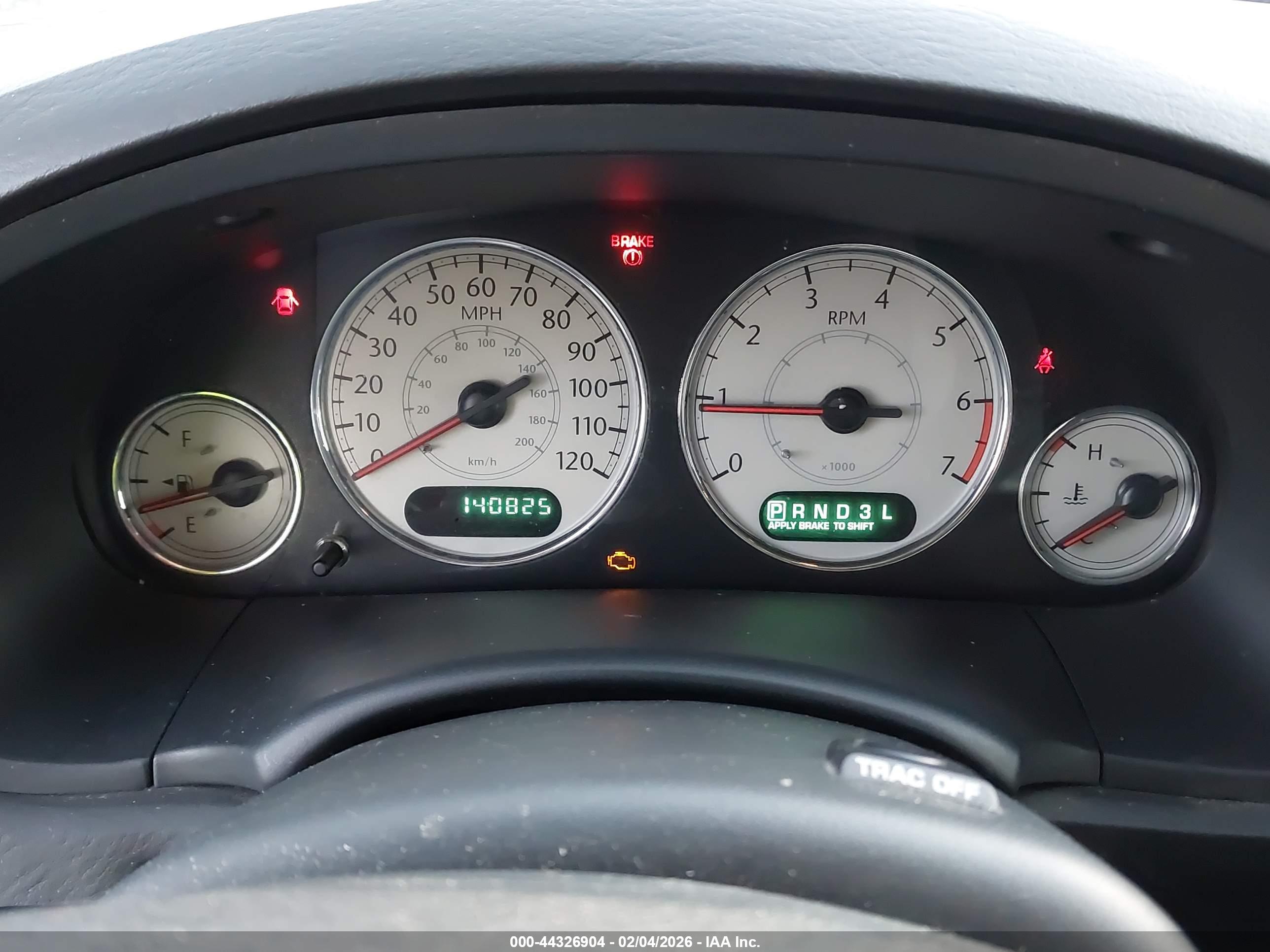 CHRYSLER TOWN image 7