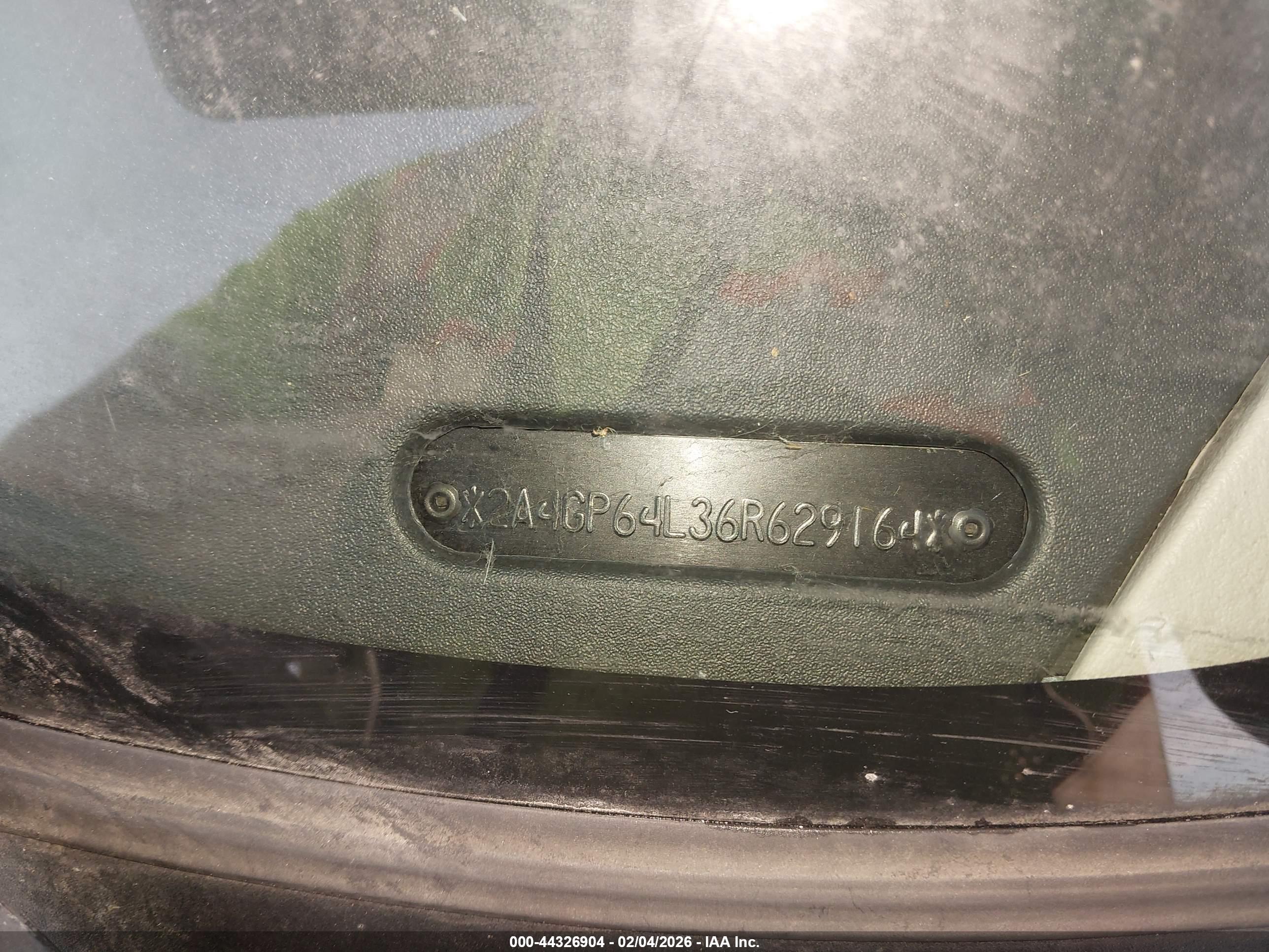 CHRYSLER TOWN image 9