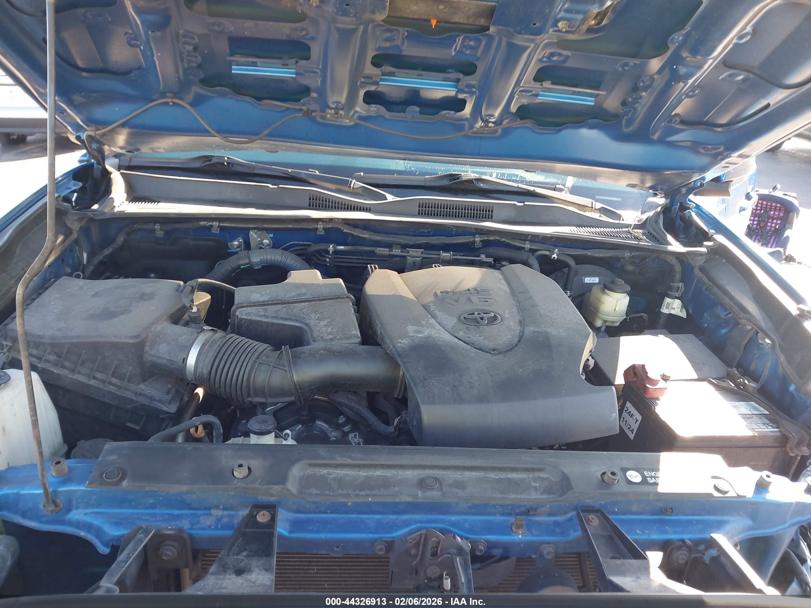 TOYOTA TACOMA image 10