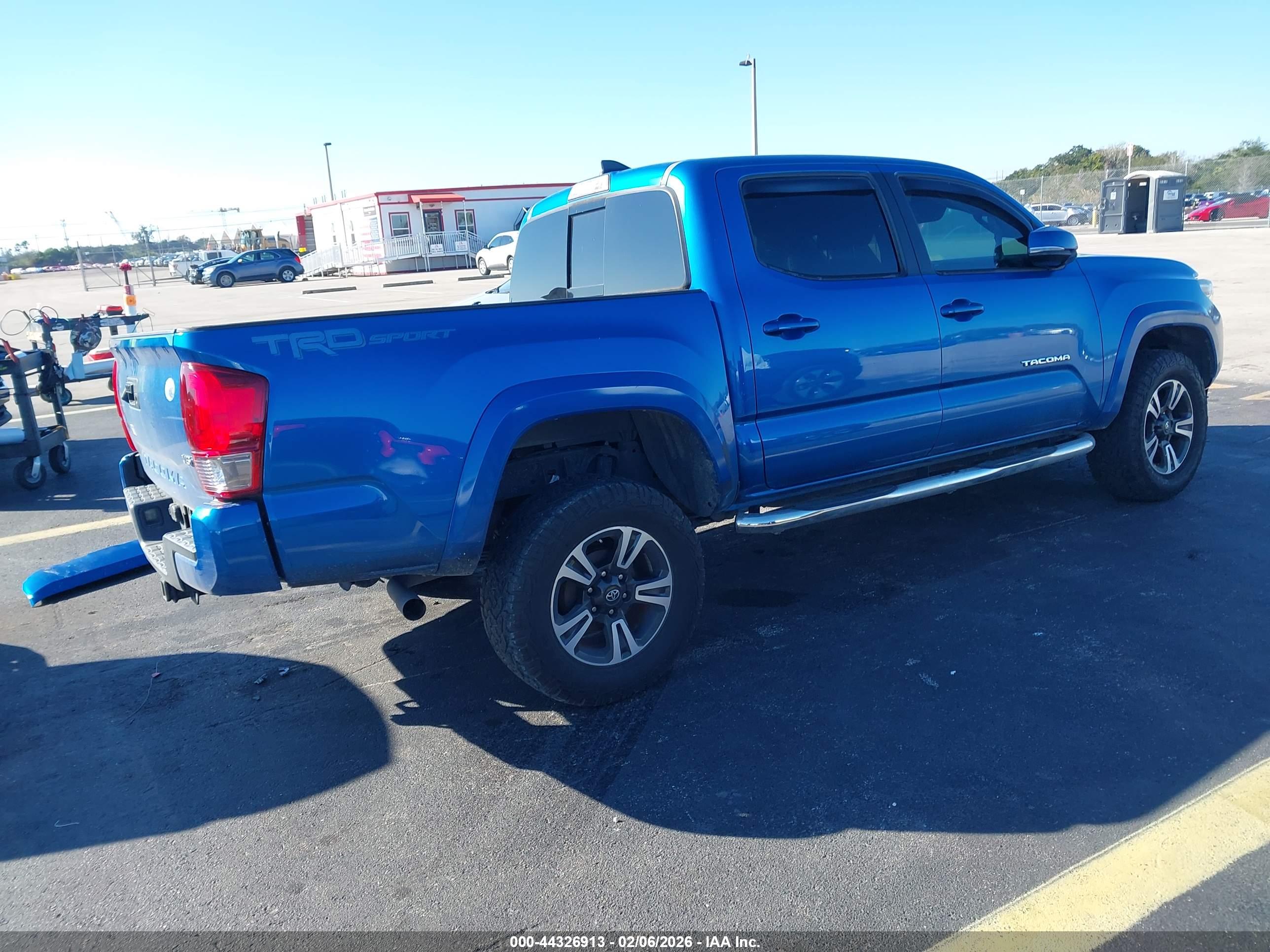 TOYOTA TACOMA image 4