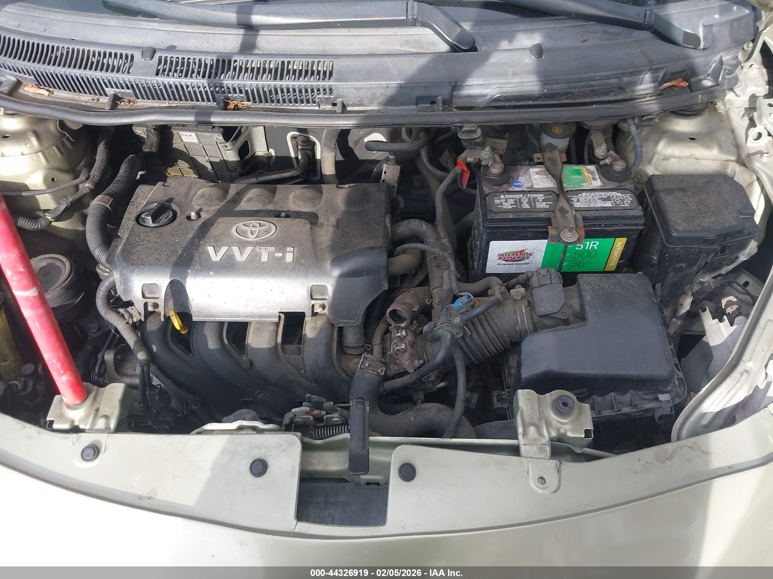 TOYOTA YARIS image 10