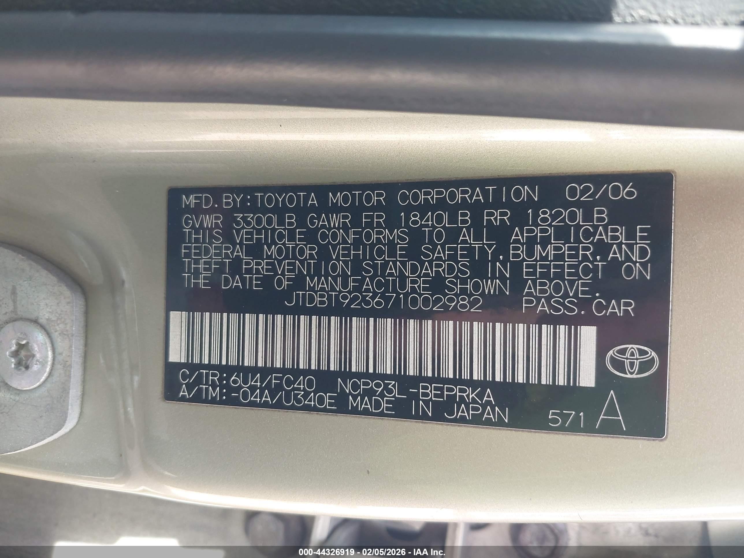 TOYOTA YARIS image 9