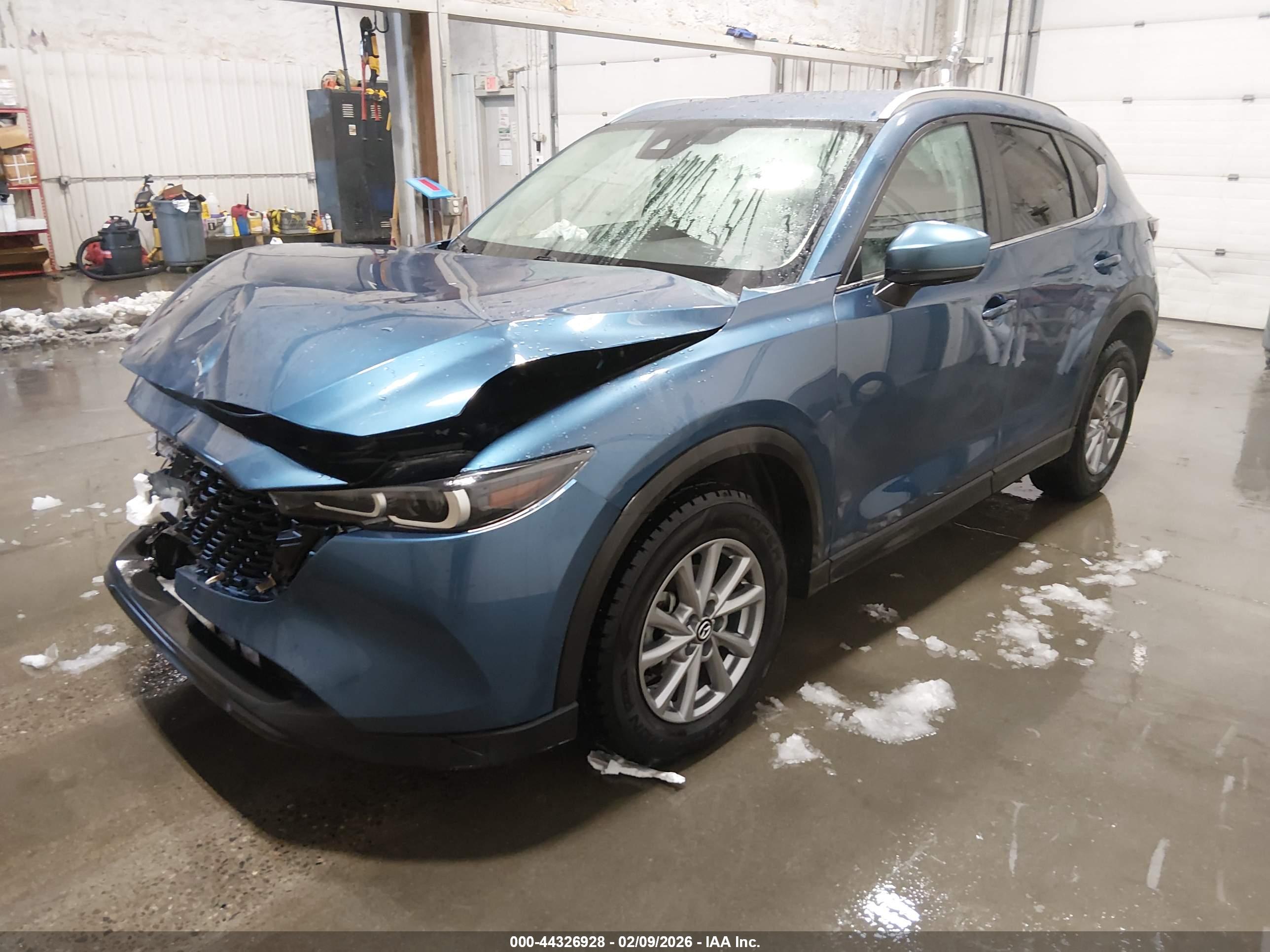MAZDA CX-5 image 2