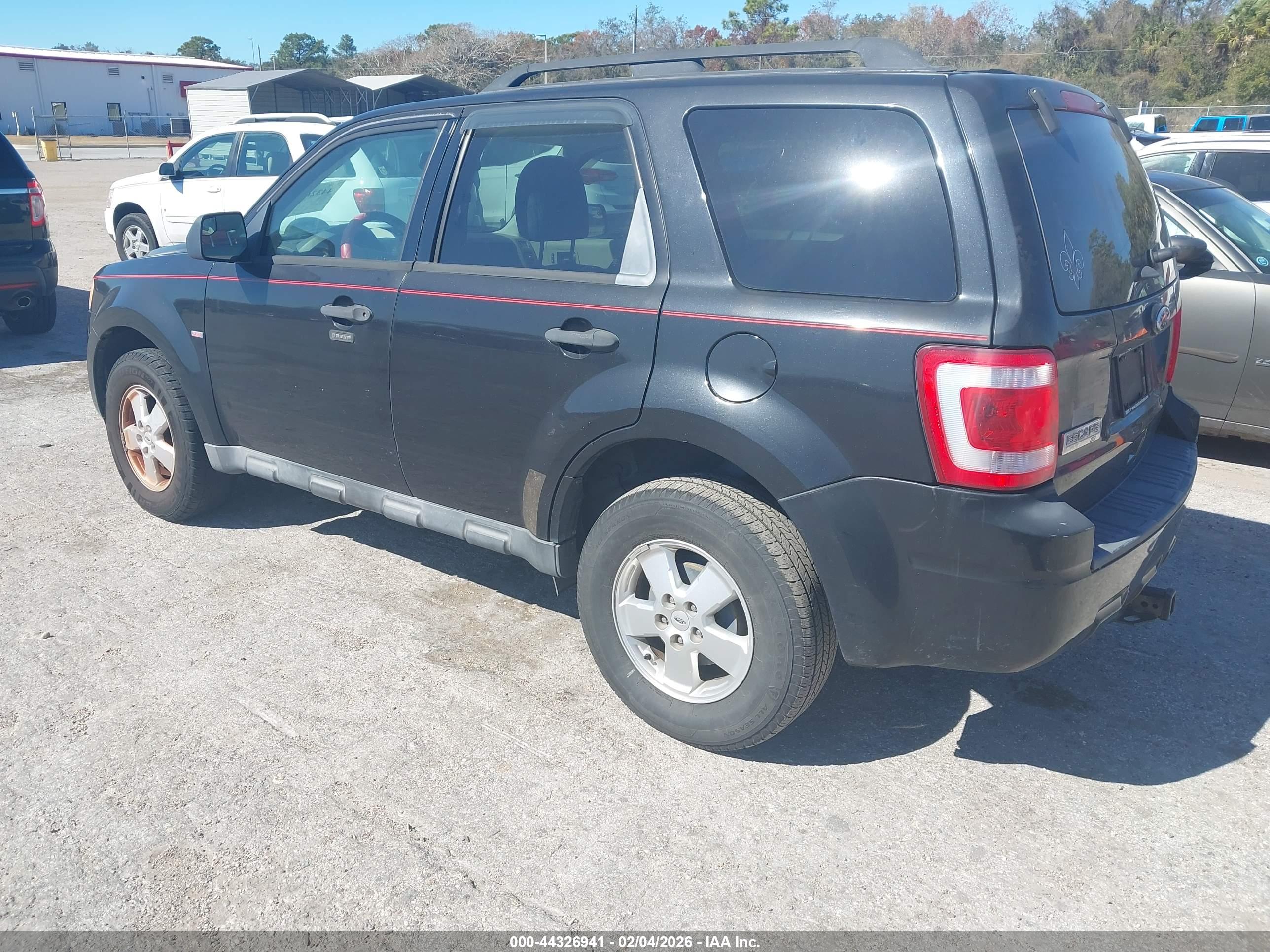 FORD ESCAPE image 3