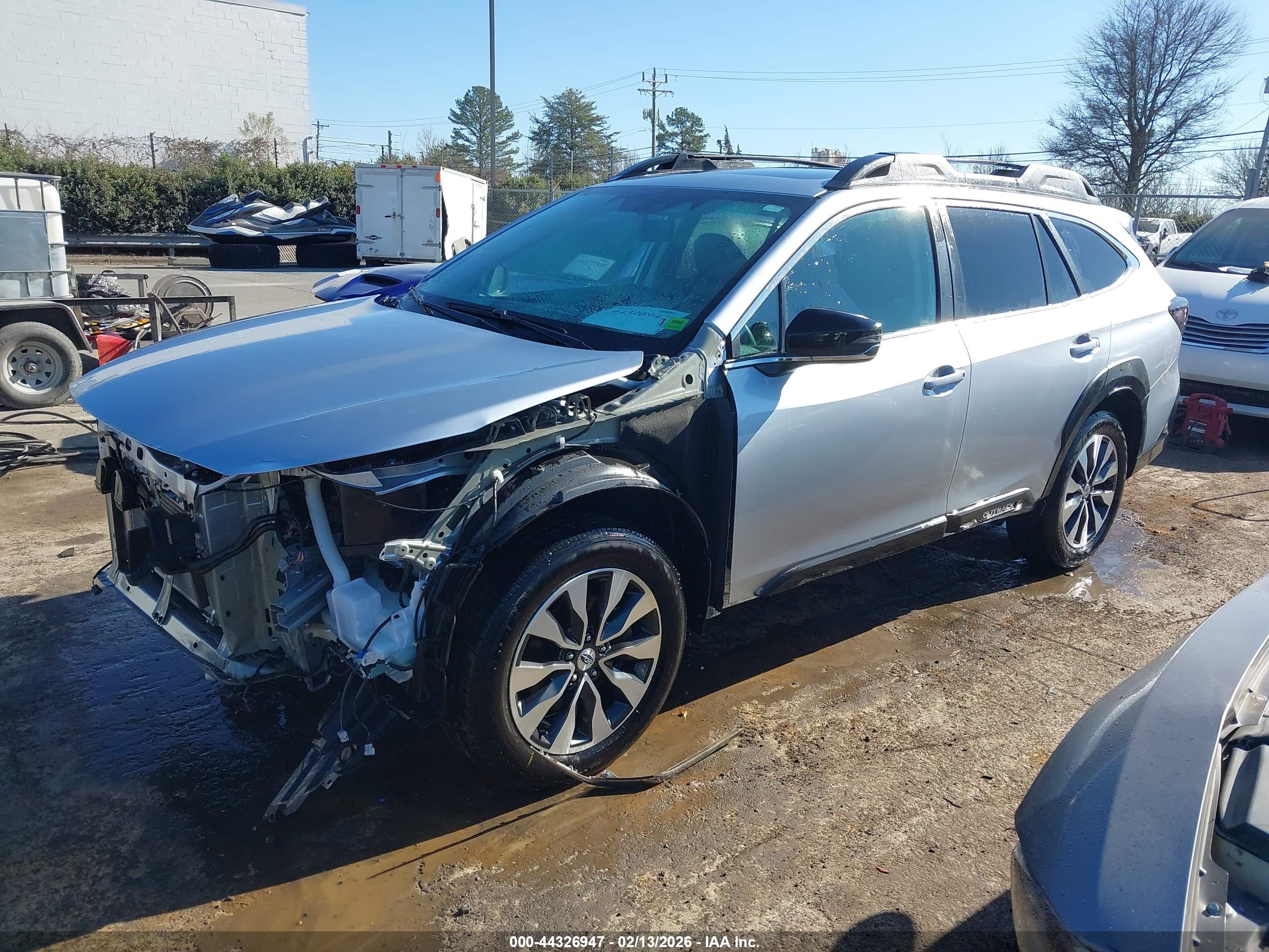 SUBARU OUTBACK image 2