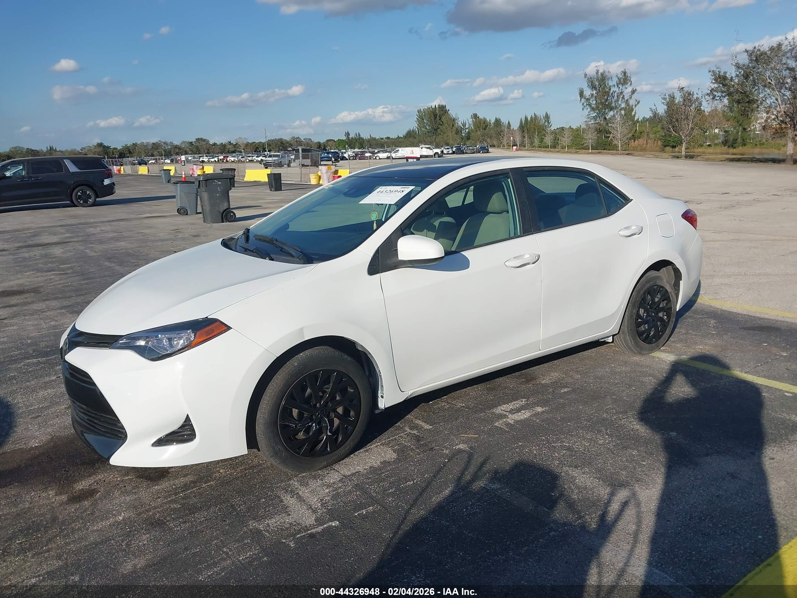 TOYOTA COROLLA image 2