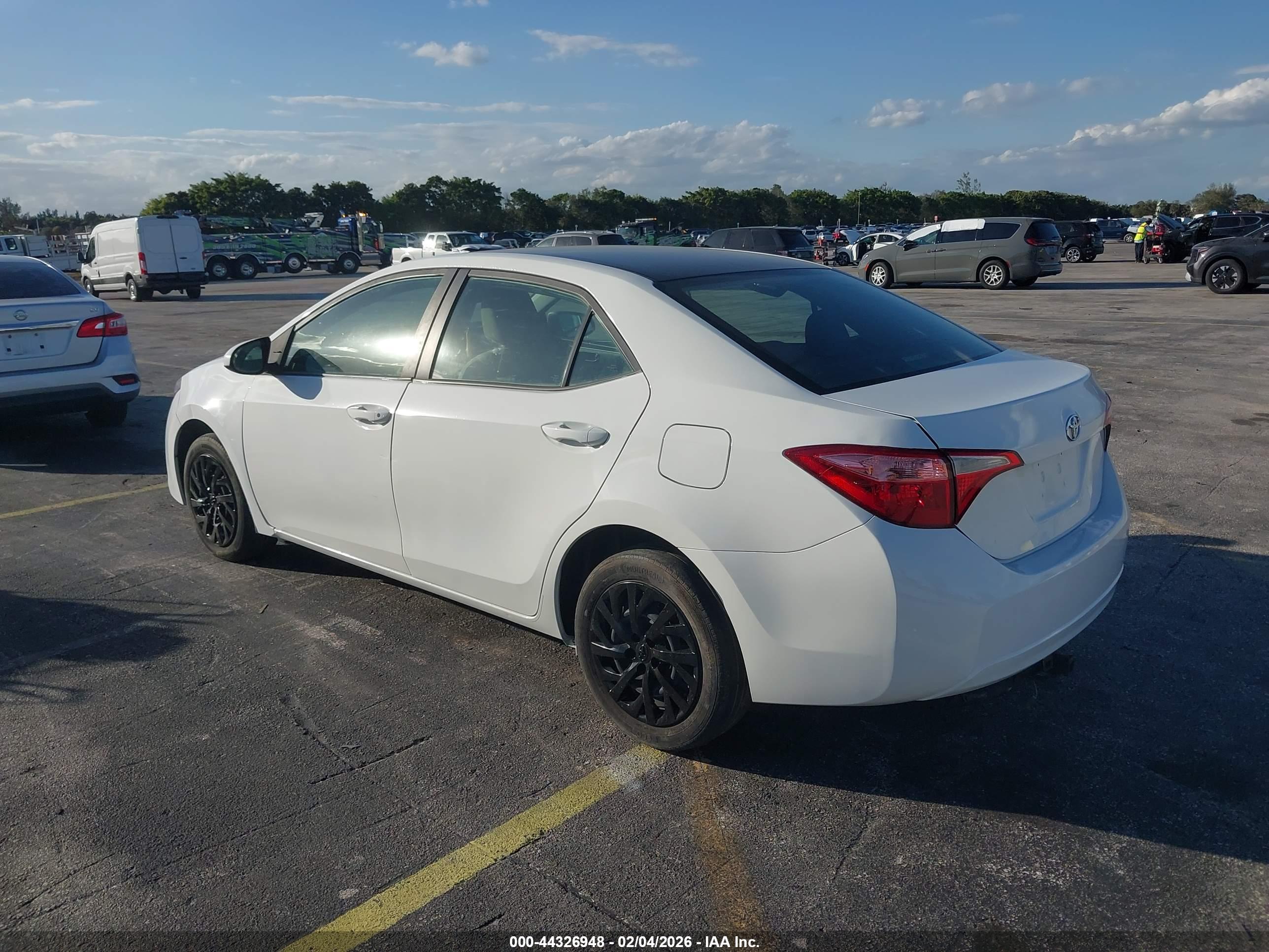 TOYOTA COROLLA image 3