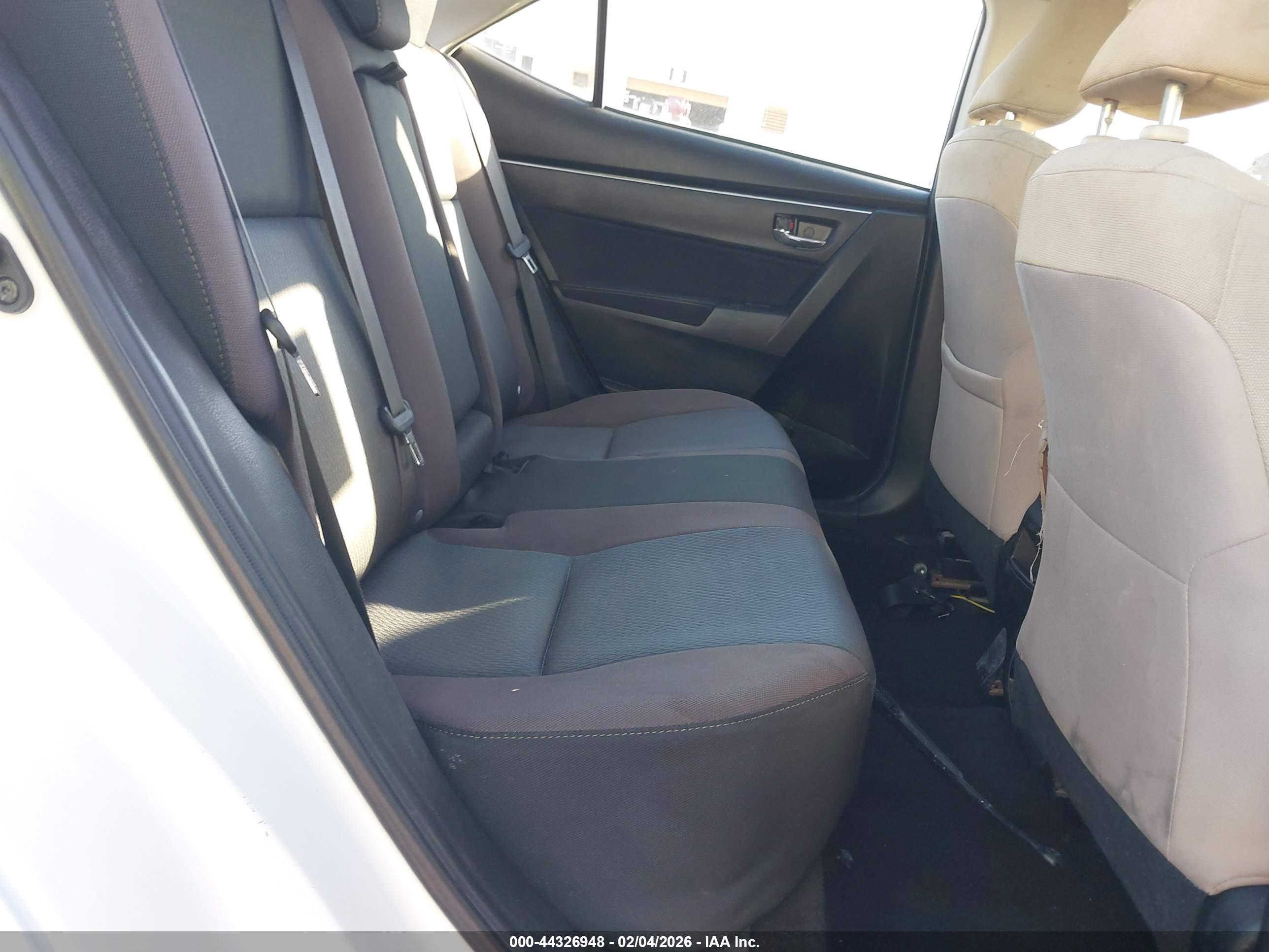 TOYOTA COROLLA image 8