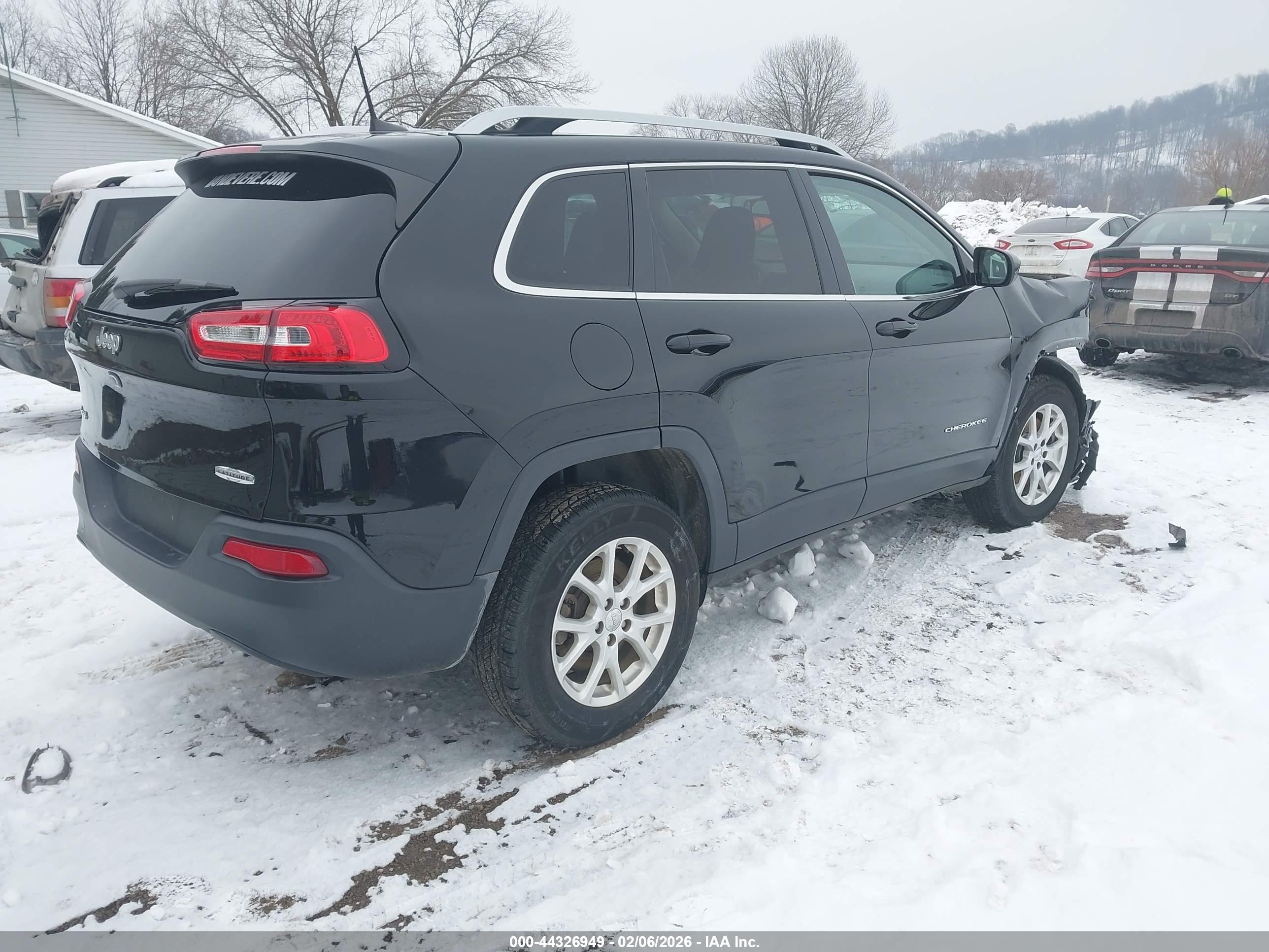 JEEP CHEROKEE image 4