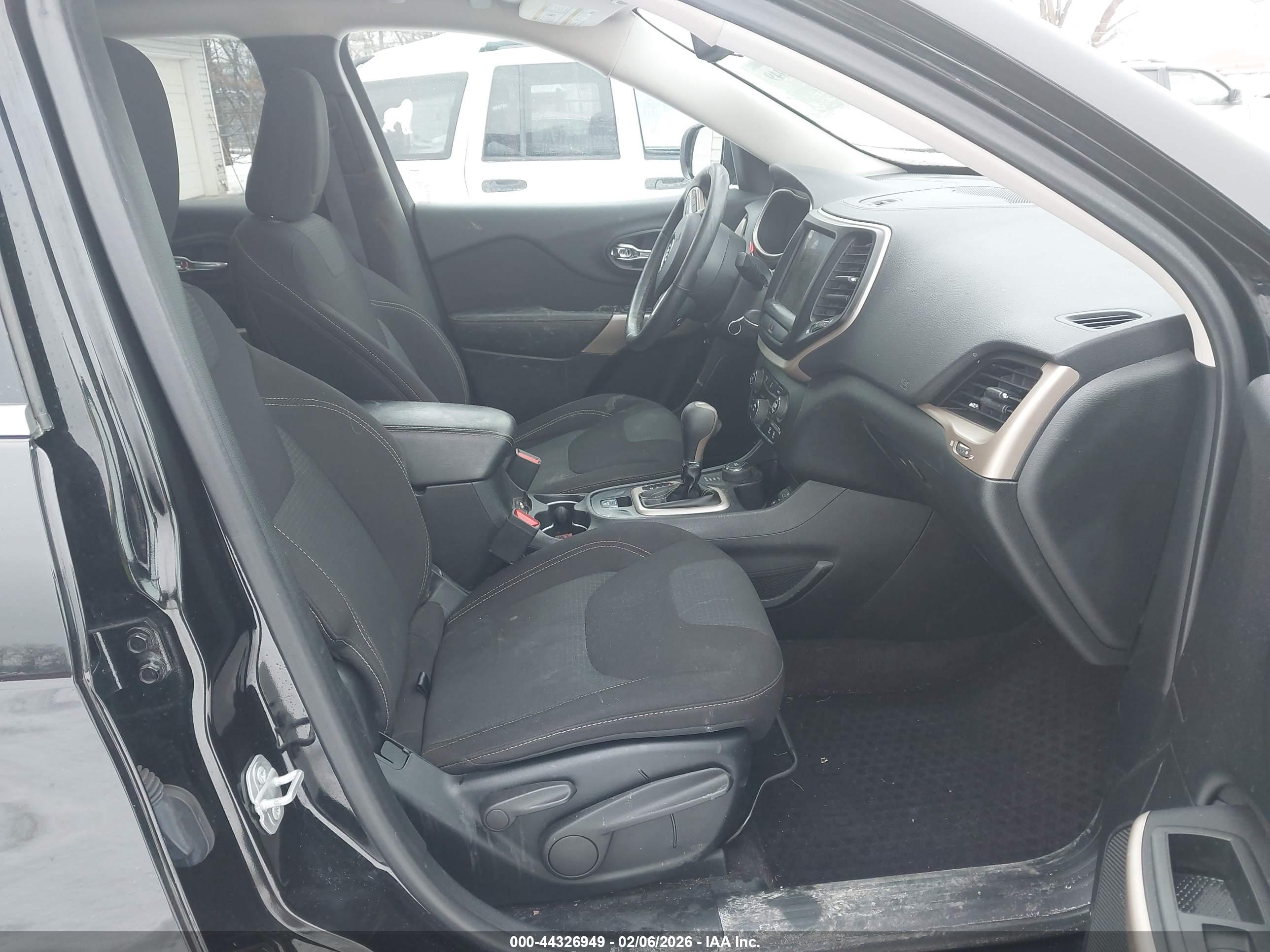 JEEP CHEROKEE image 5