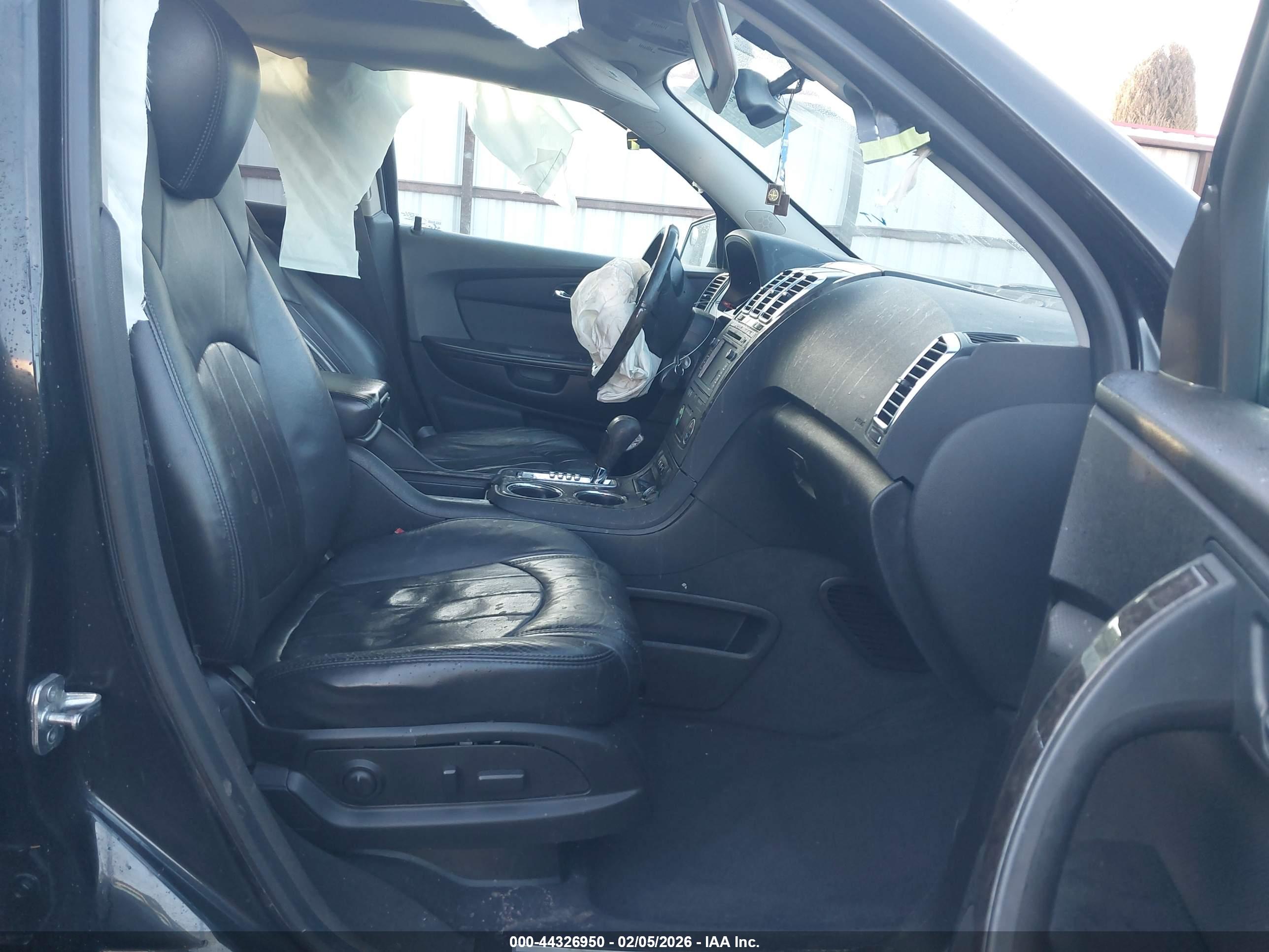 GMC ACADIA image 5